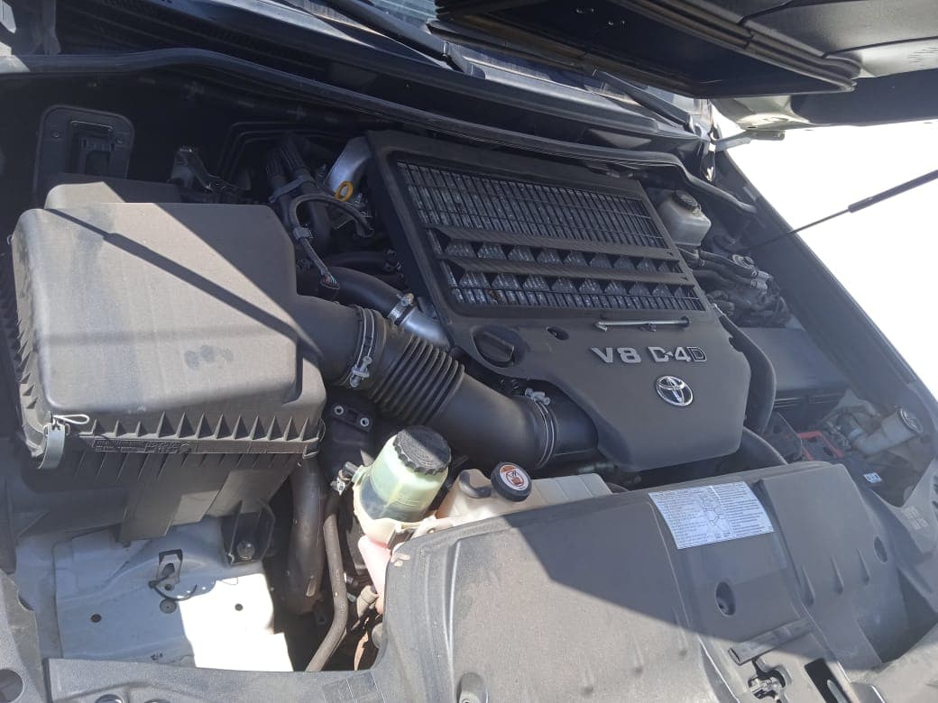 Toyota Land Cruiser — imagen 12