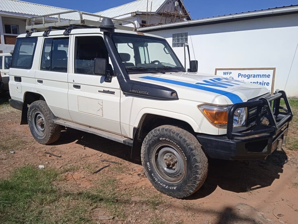 Toyota Land Cruiser — imagen 1