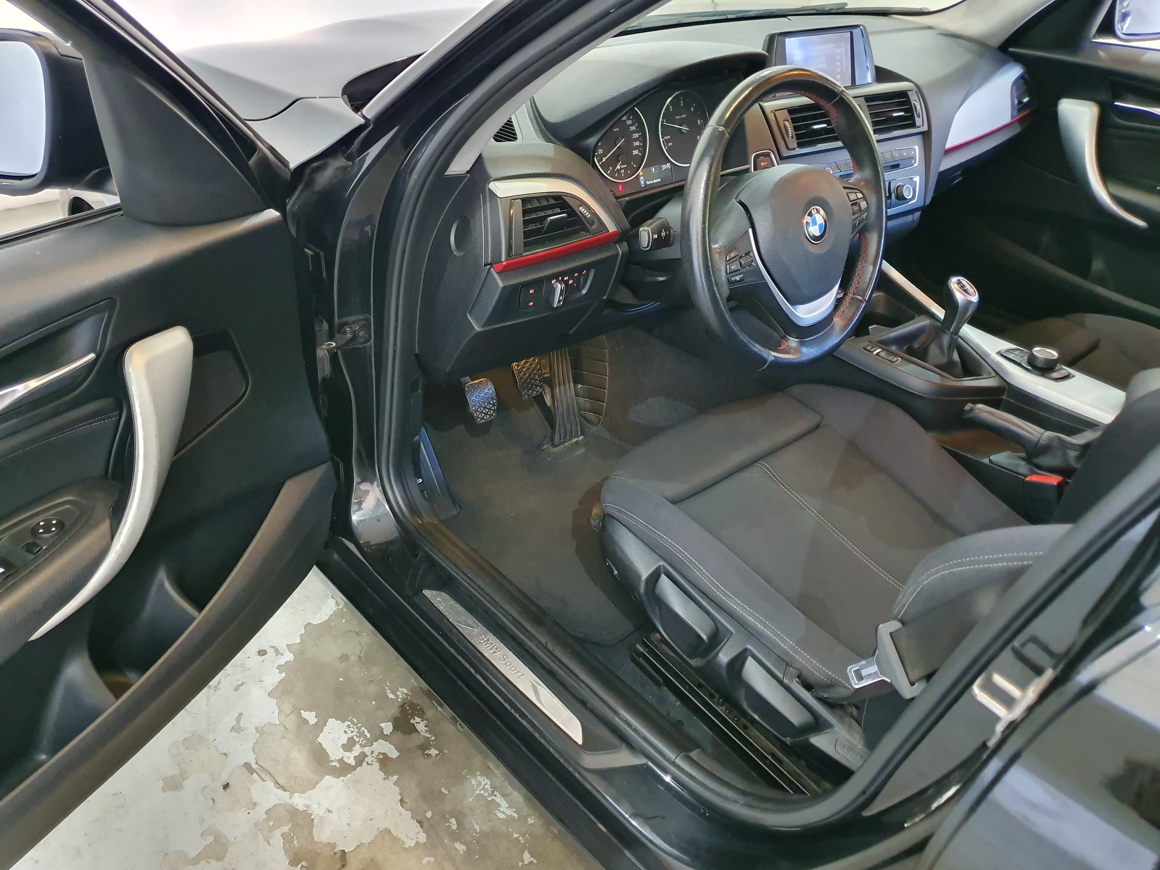BMW 116D · Ano 2013 — imagen 37