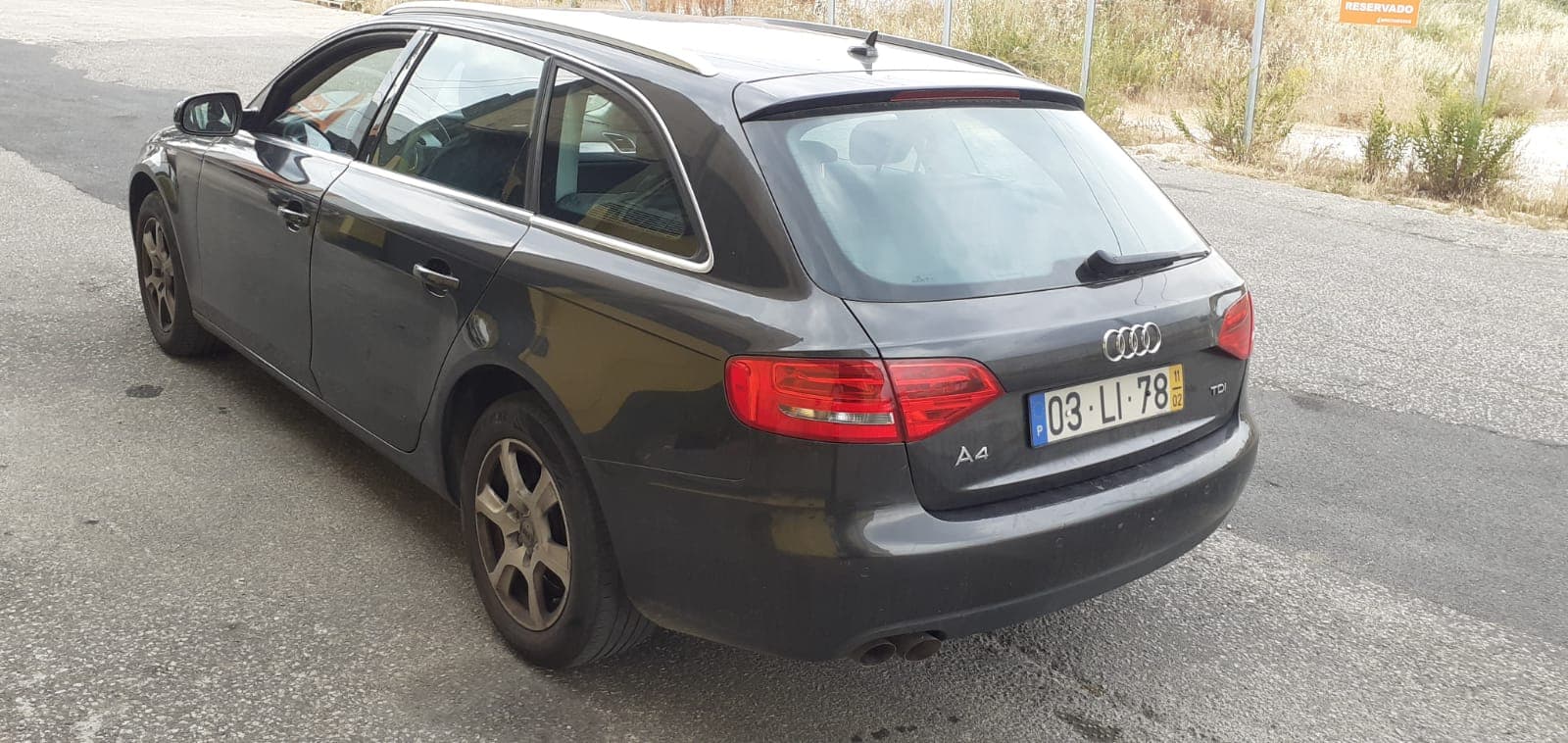 Audi A4 2.0 TDI · Ano 2011 — imagen 8