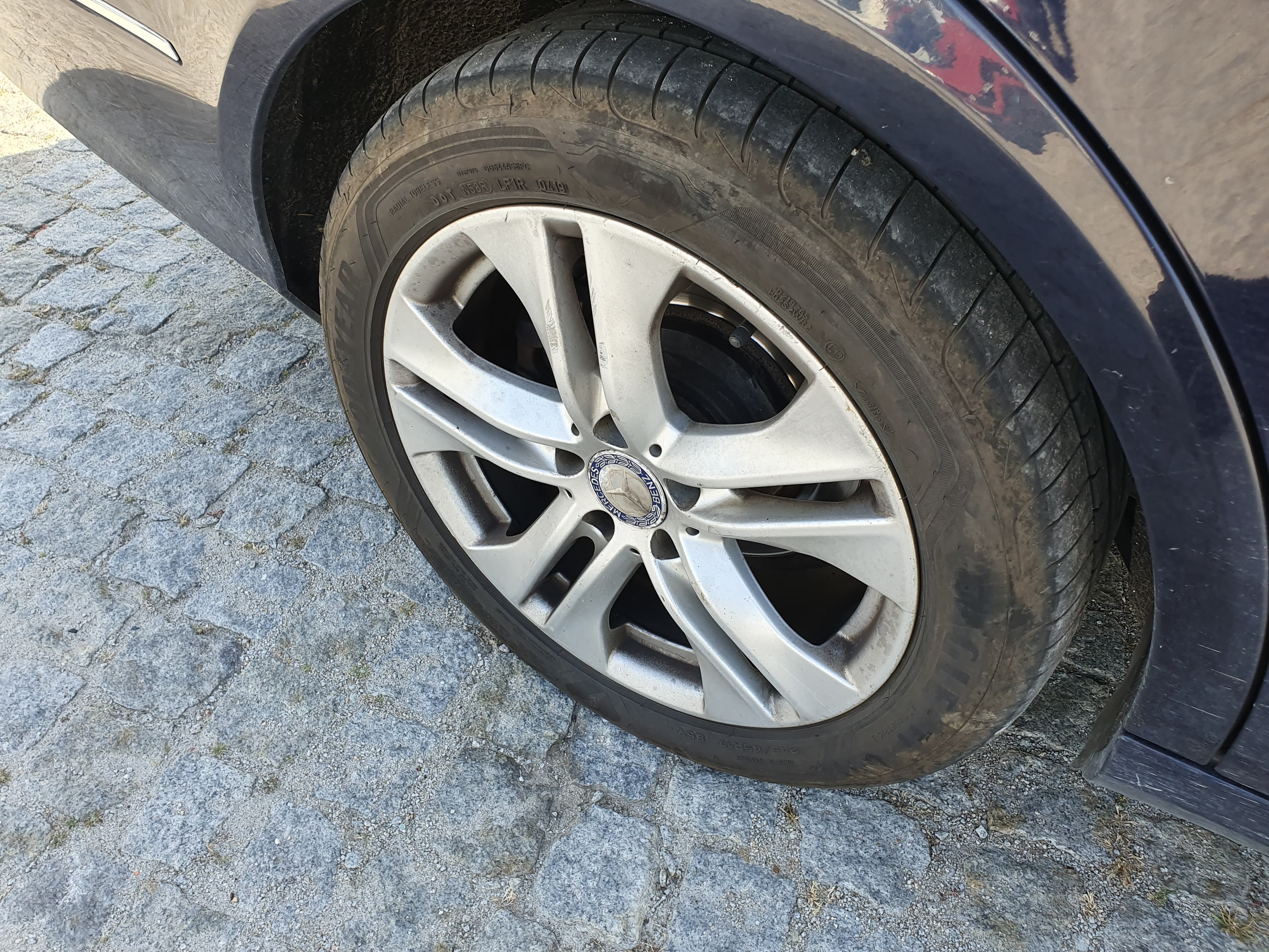 Mercedes-Benz E250 · Ano 2010 — imagen 17