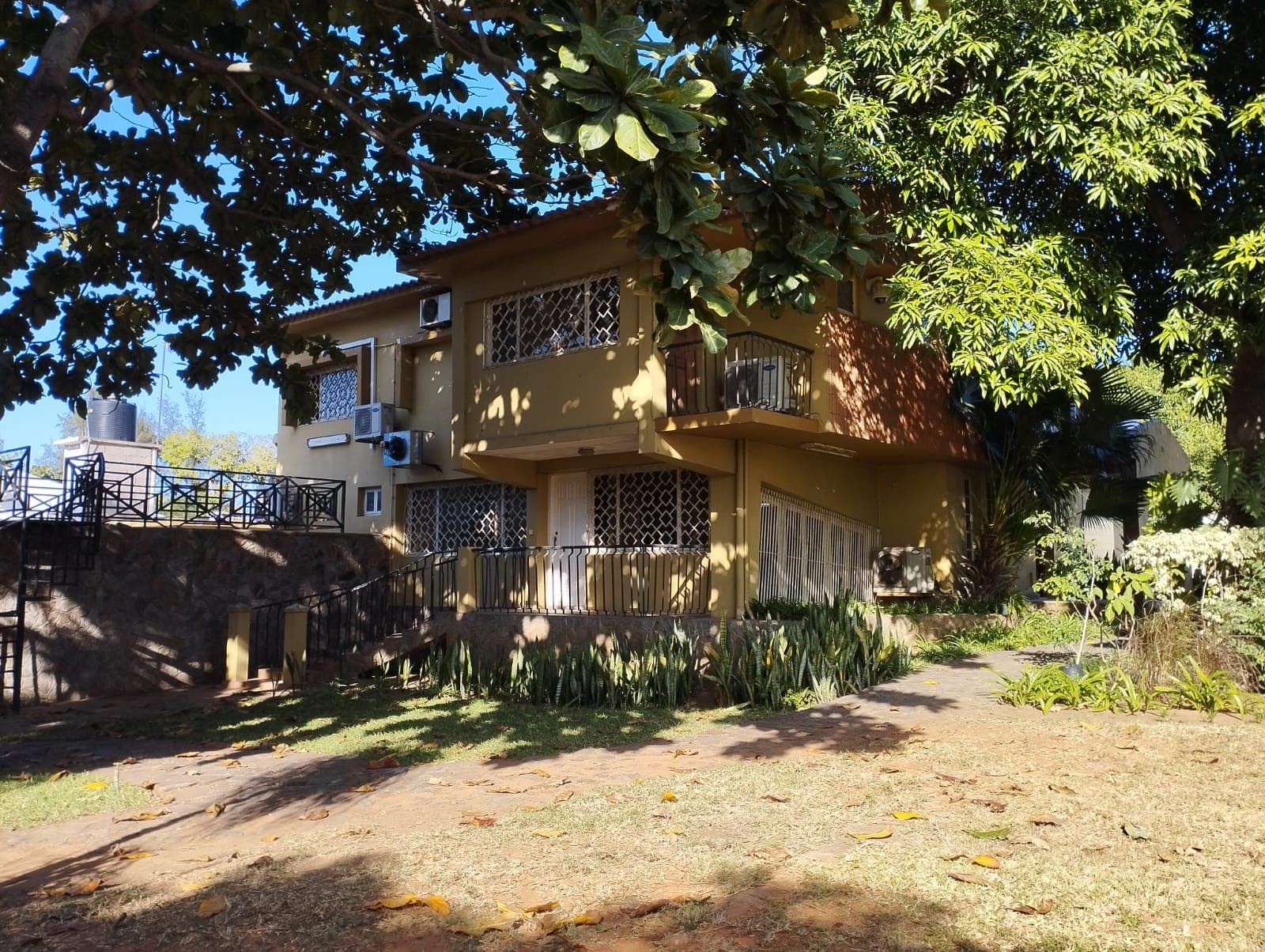 Moradia duplex T4 equipada — imagem 64