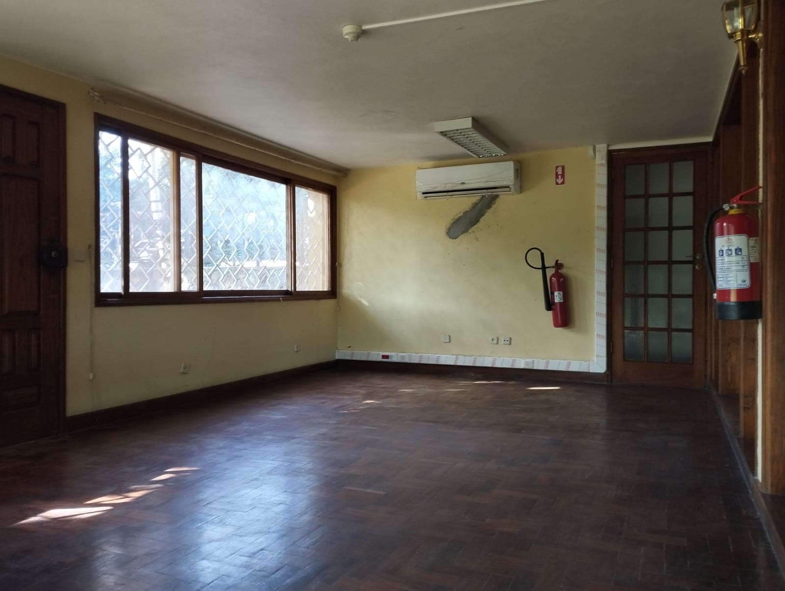 Moradia duplex T4 equipada — imagem 34