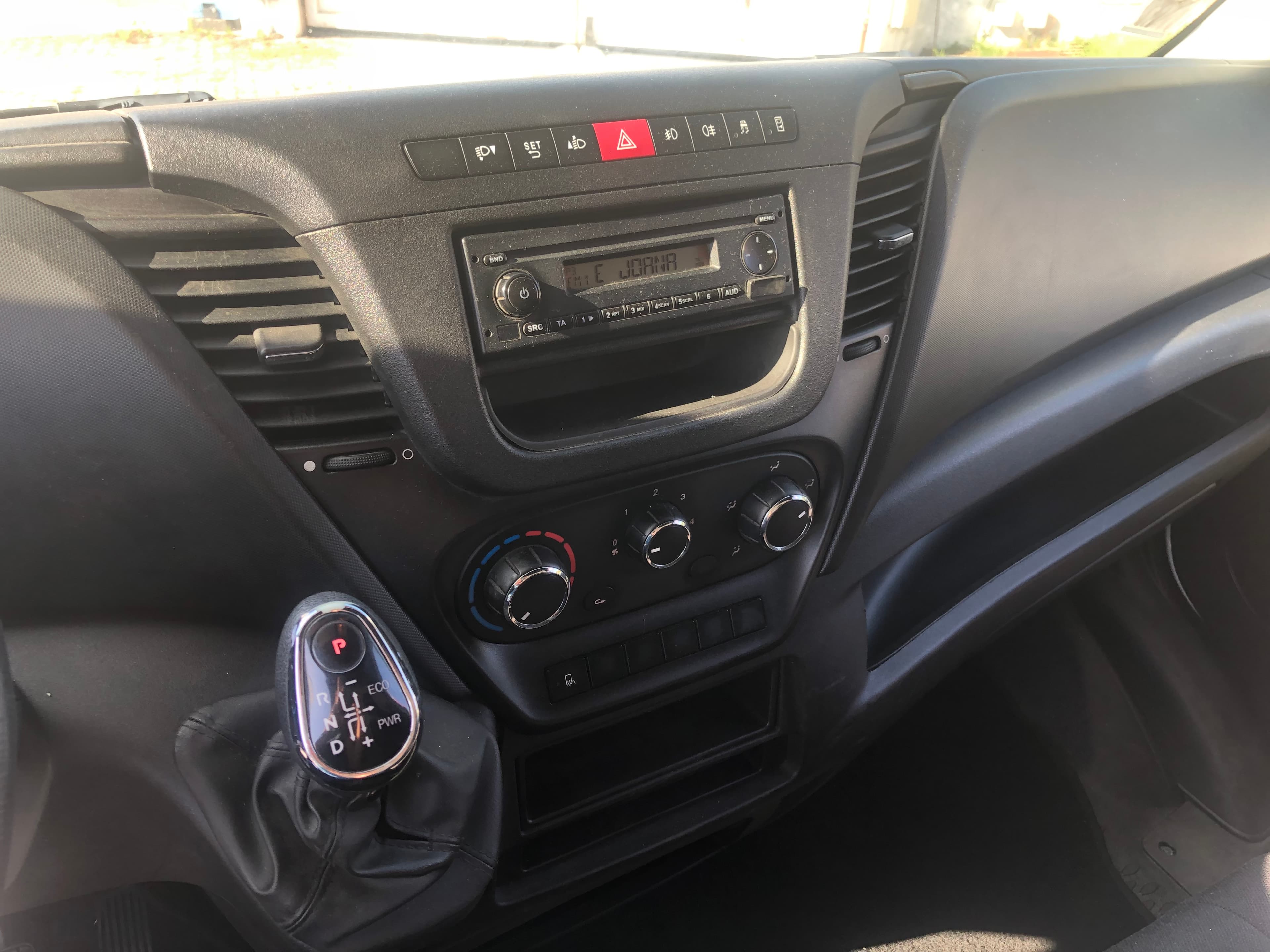 Iveco Daily · Ano 2016 — image 24