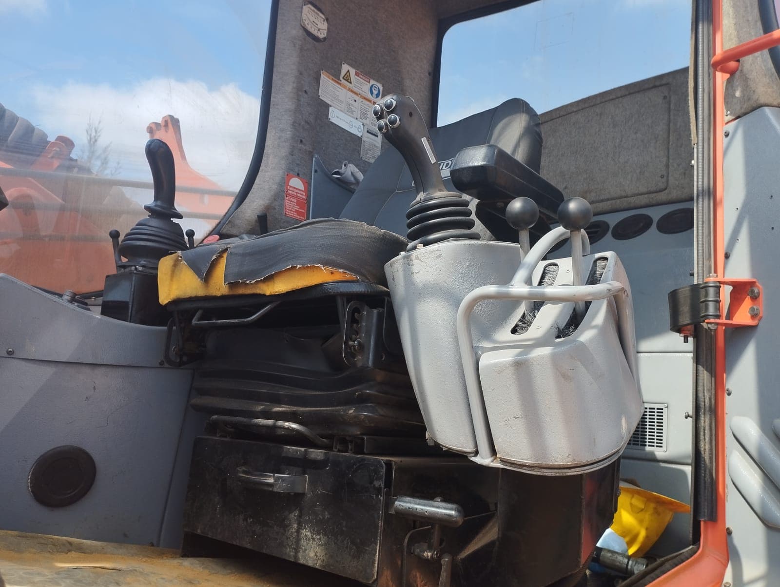 Driller Sandvik DP1500i — image 13