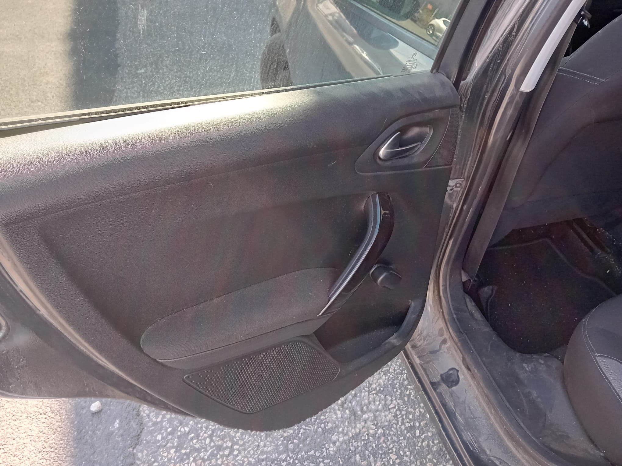 Peugeot 208 · Ano 2012 — imagen 18