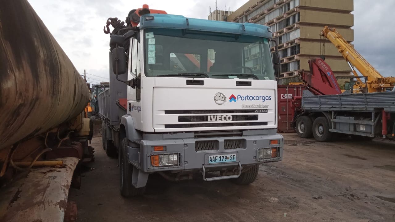 Camião Iveco EuroTrakker · 2003 — imagen 3