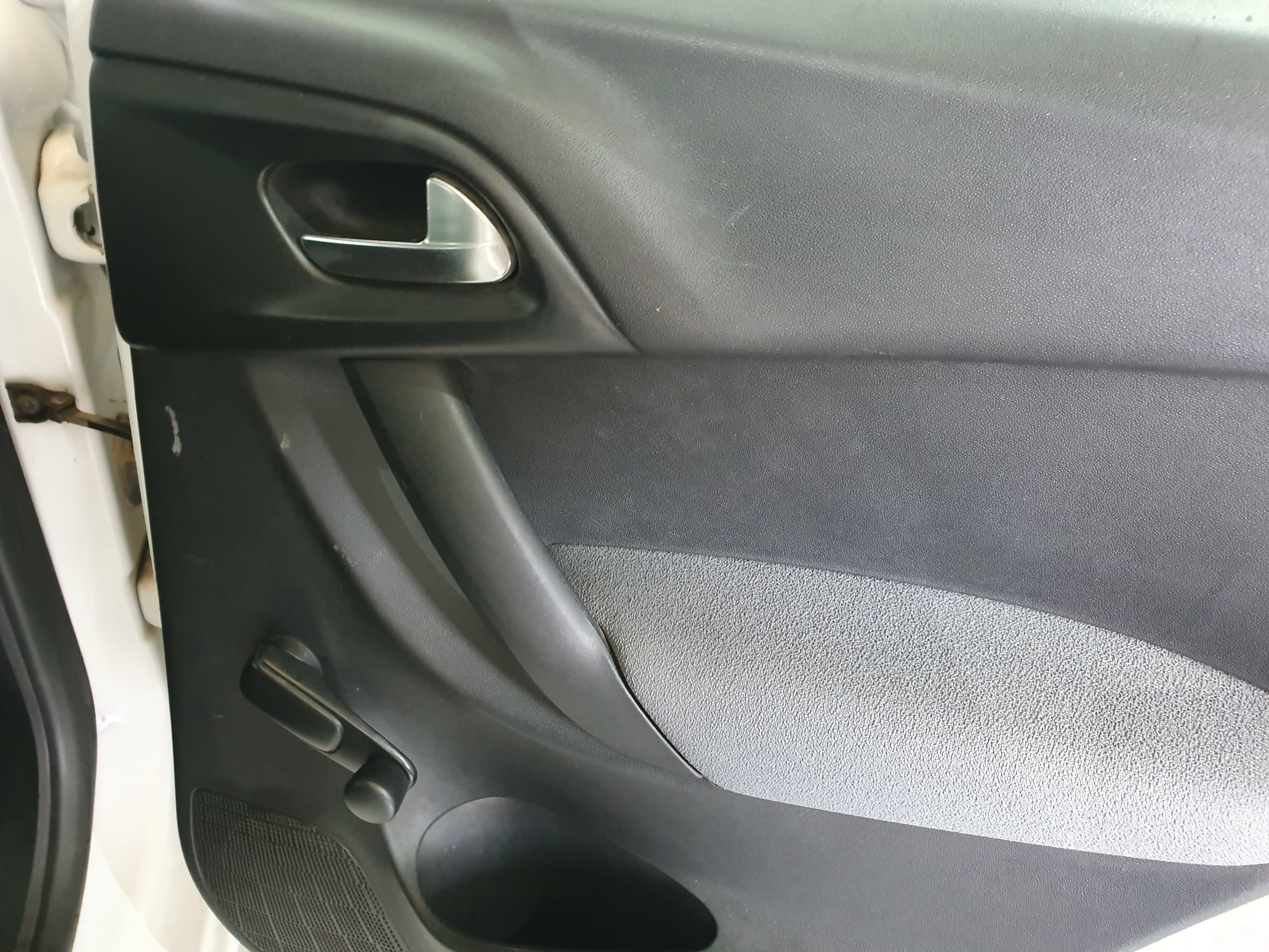 Citroën C3 · Ano 2013 — imagen 17