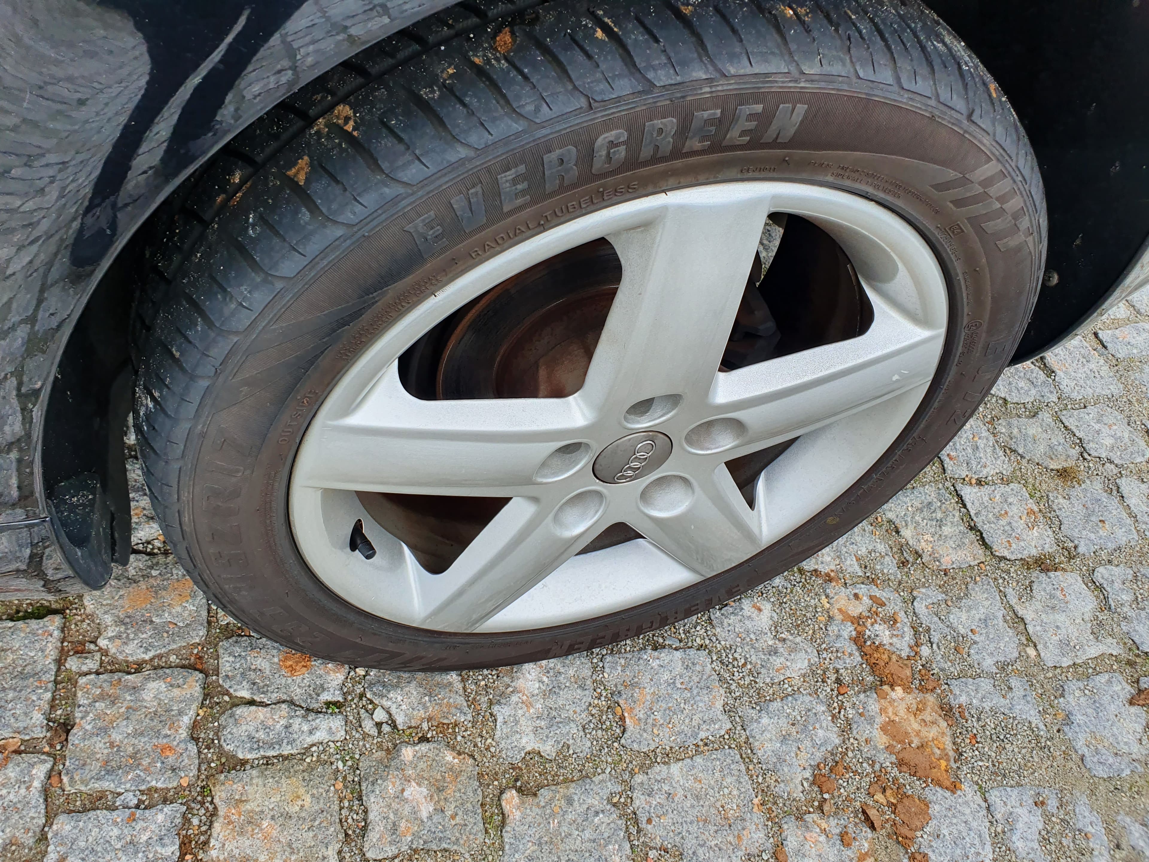 Audi A4 1.9 TDI · Ano 2005 — image 16