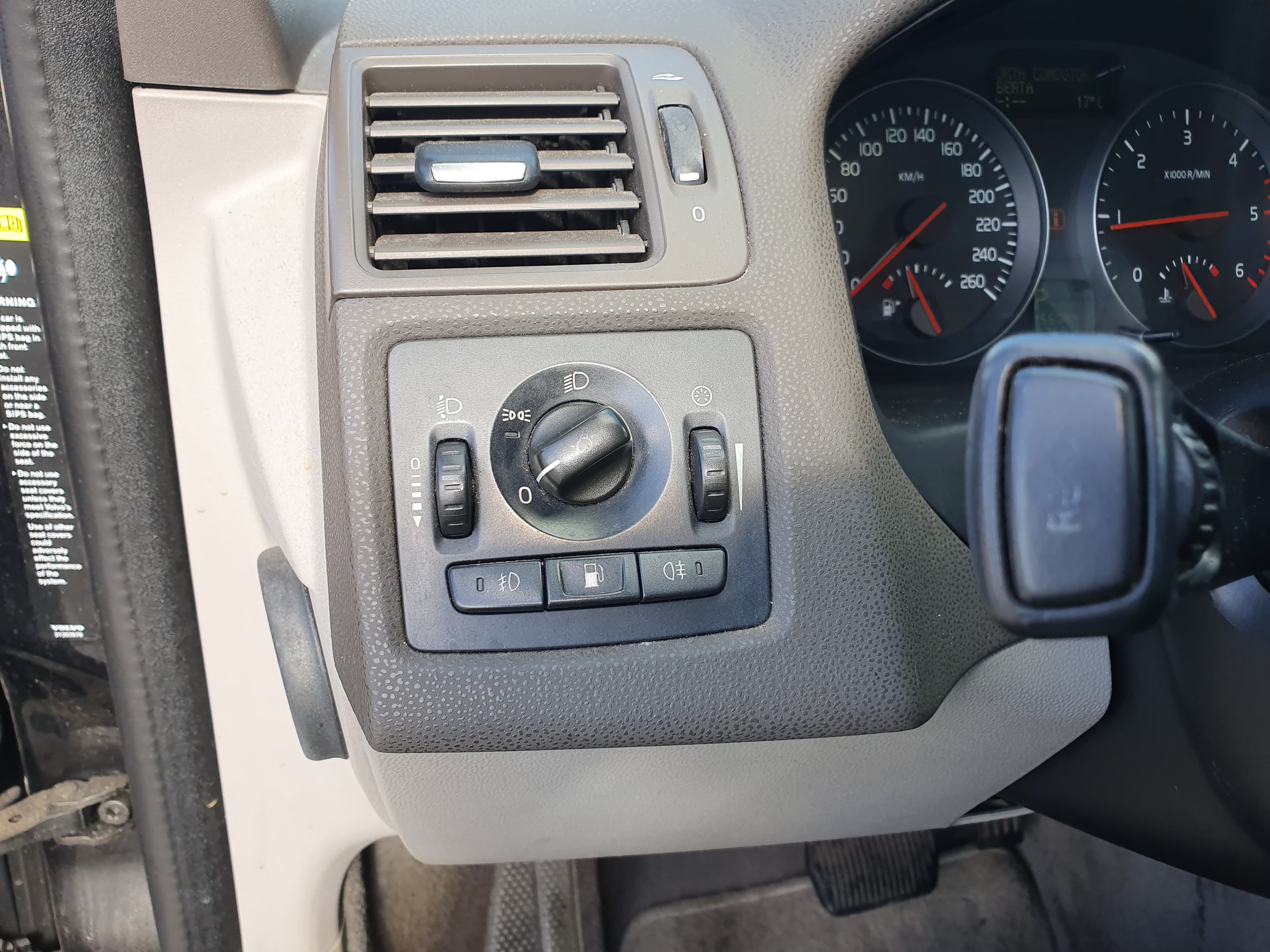 Volvo V50 · Ano 2008 — image 37