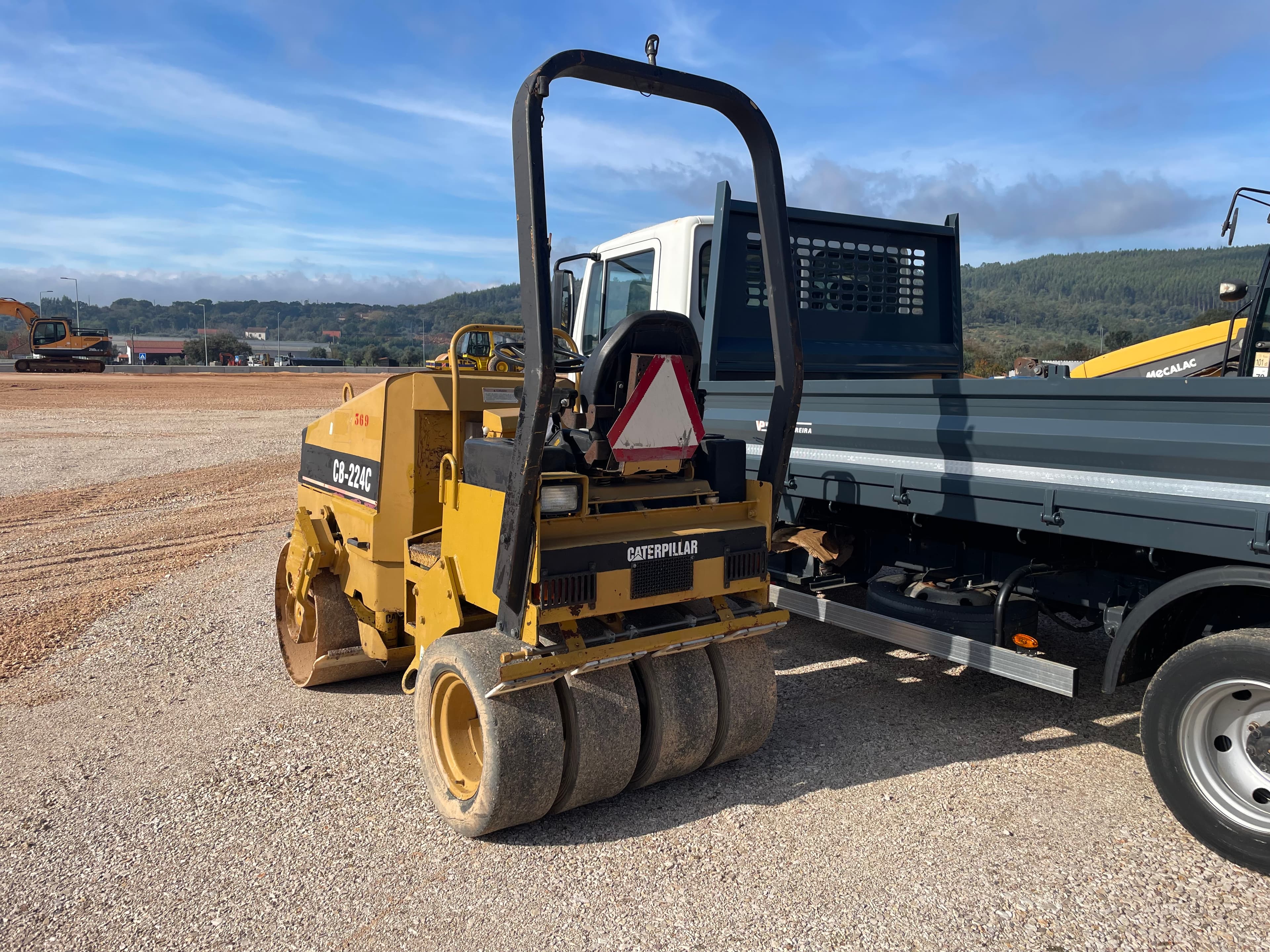 Cilindro CAT CB 224 C — imagen 1