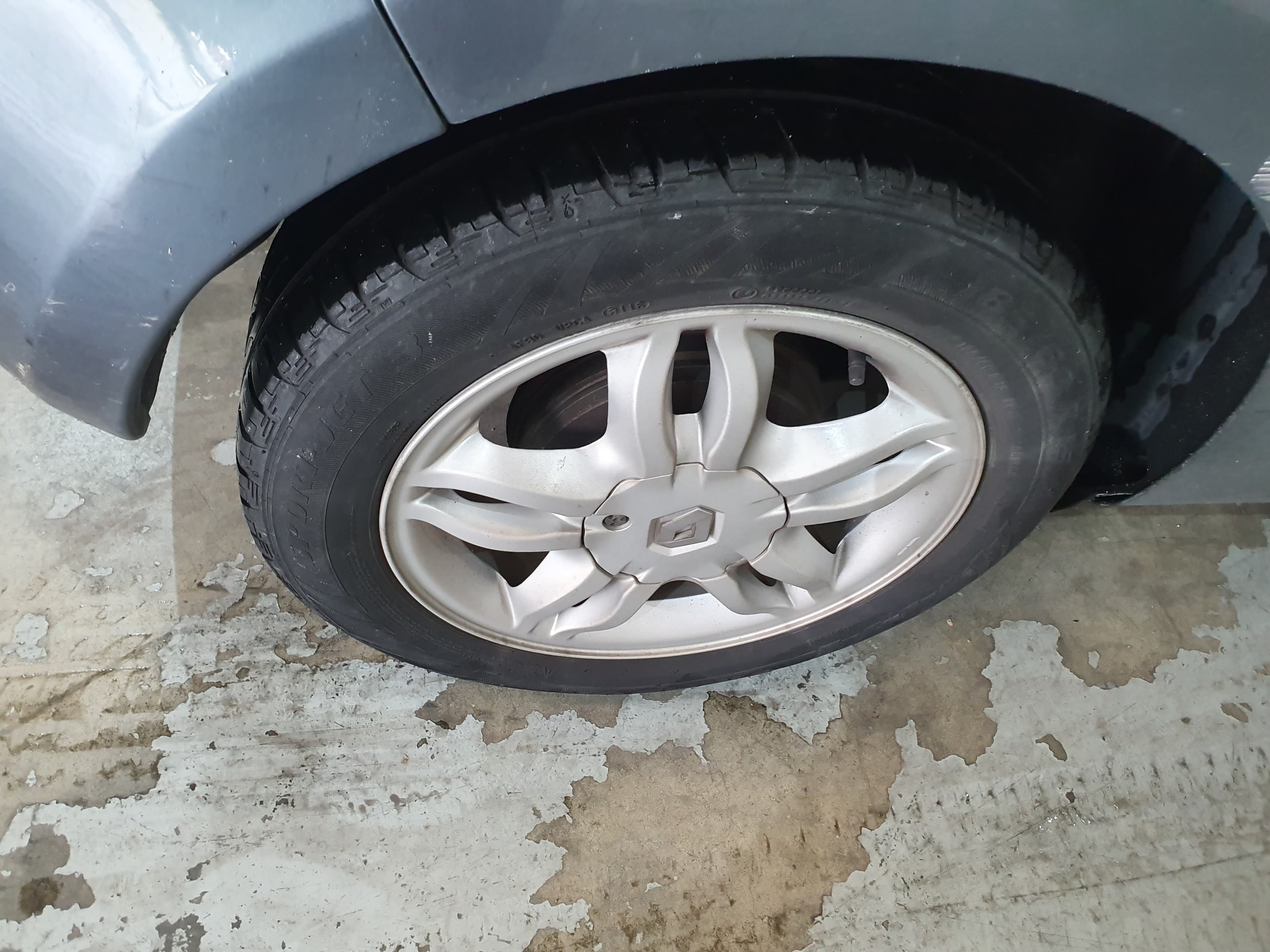 Renault Clio · Ano 2006 — imagen 9