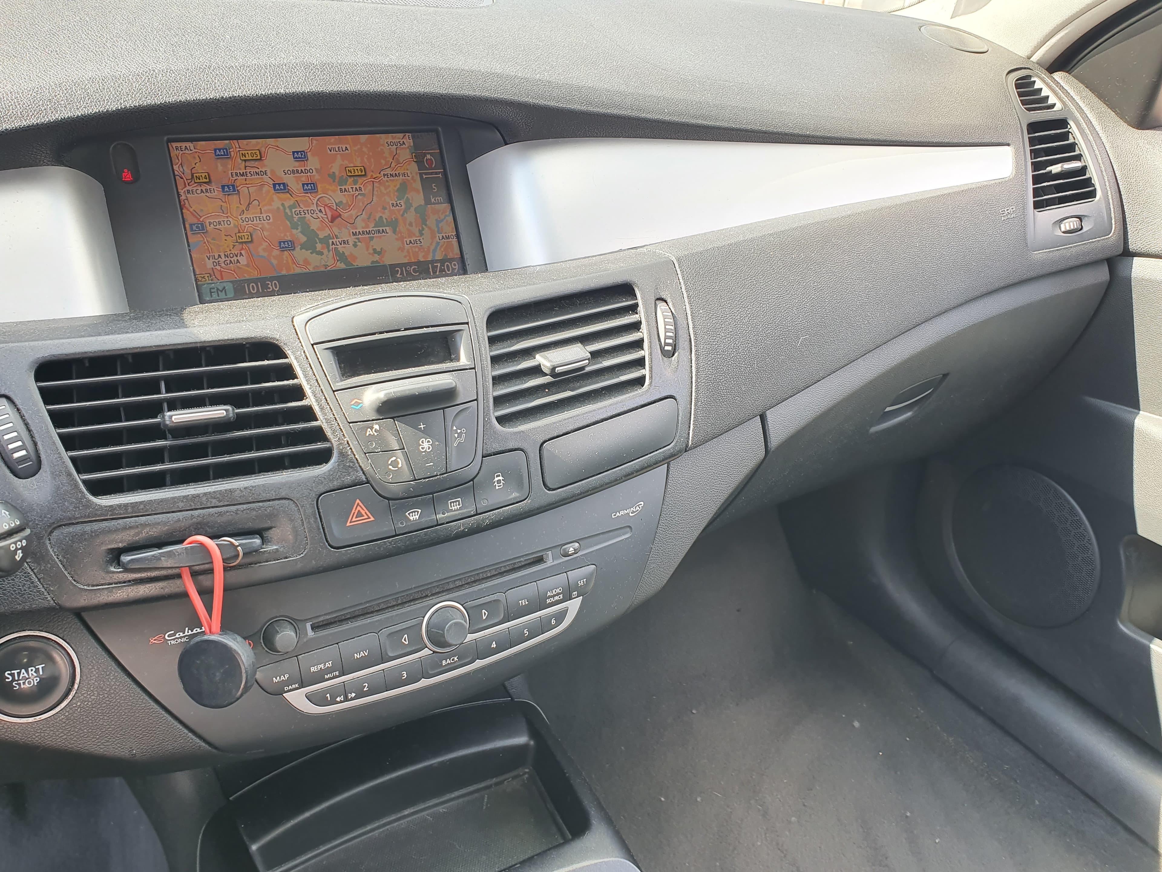 Renault Laguna · Ano 2008 — imagen 31