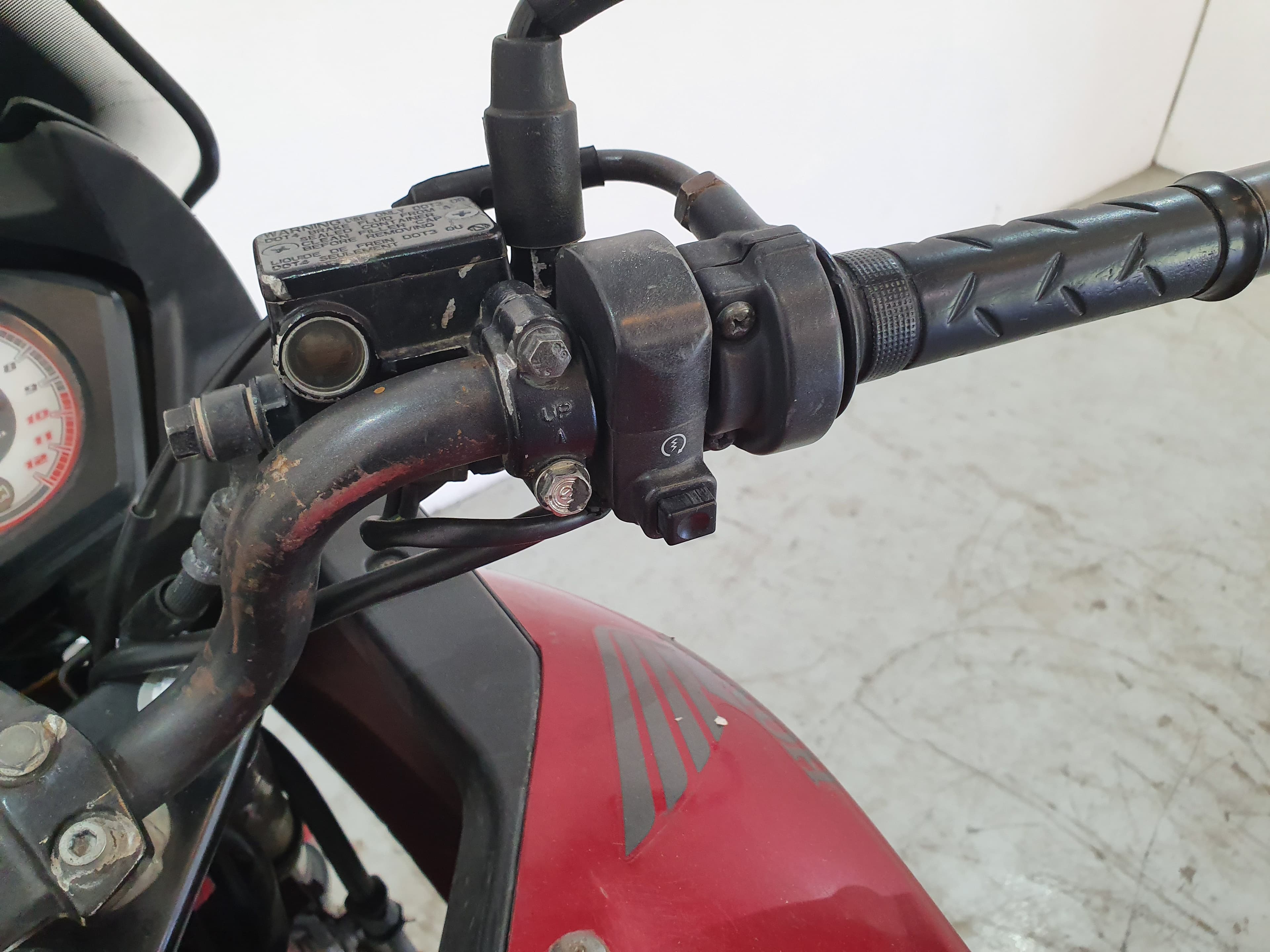 HONDA CBF 125 · Ano 2013 — imagen 9