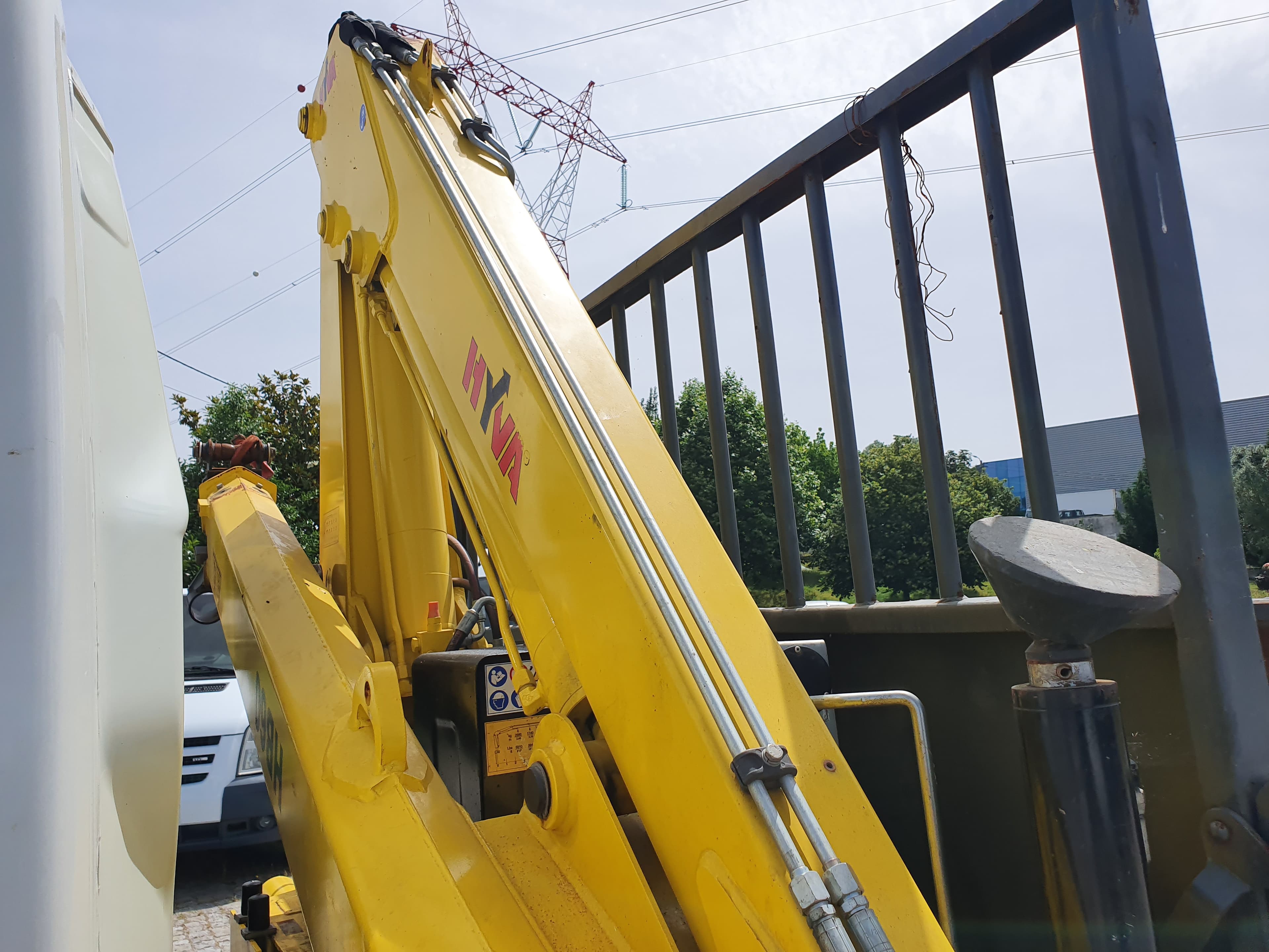 Mitsubishi Canter Fuso 7C18 · Ano 2013 — imagem 30