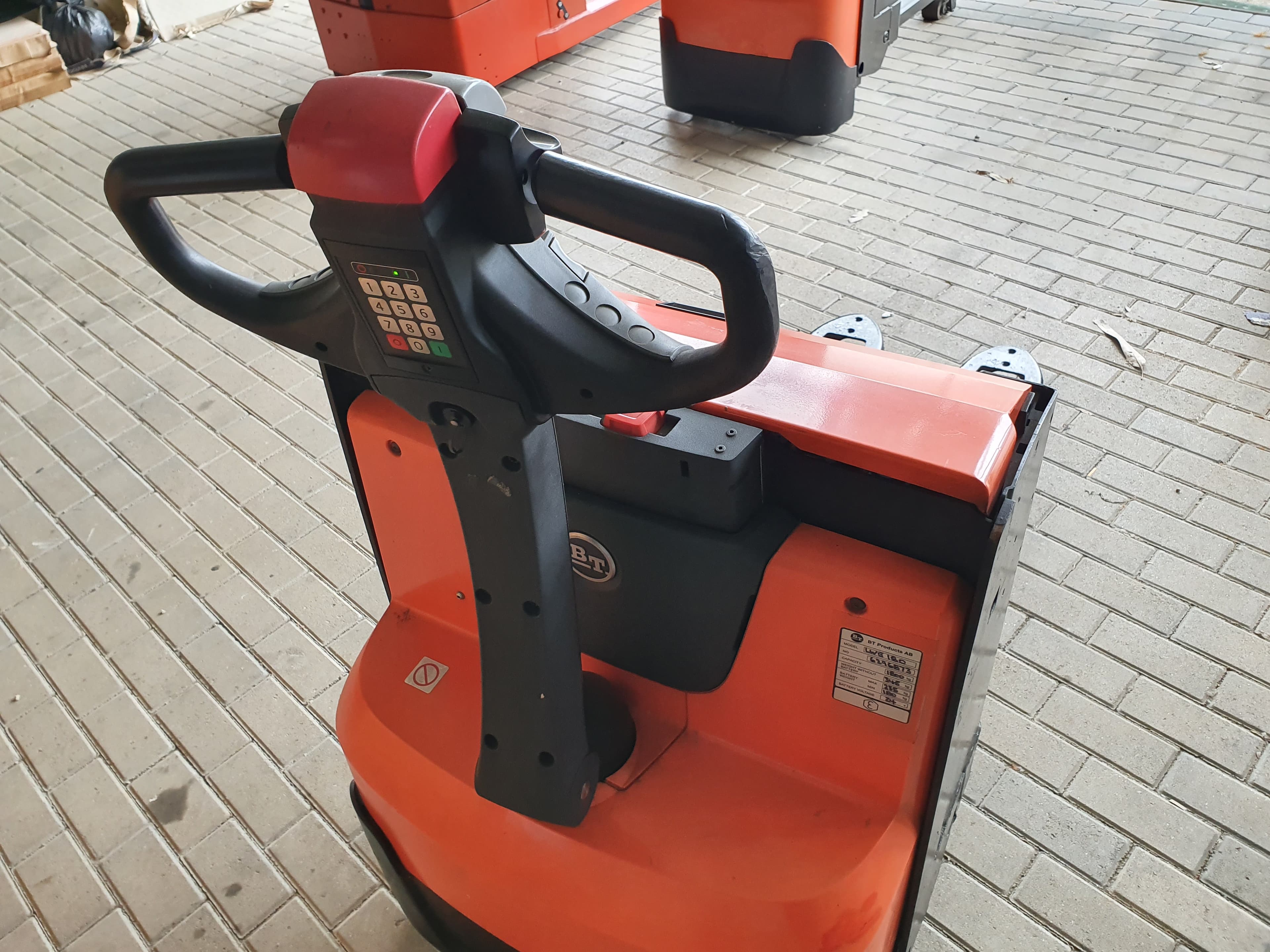 Porta Paletes BT LWE 180 — imagem 2