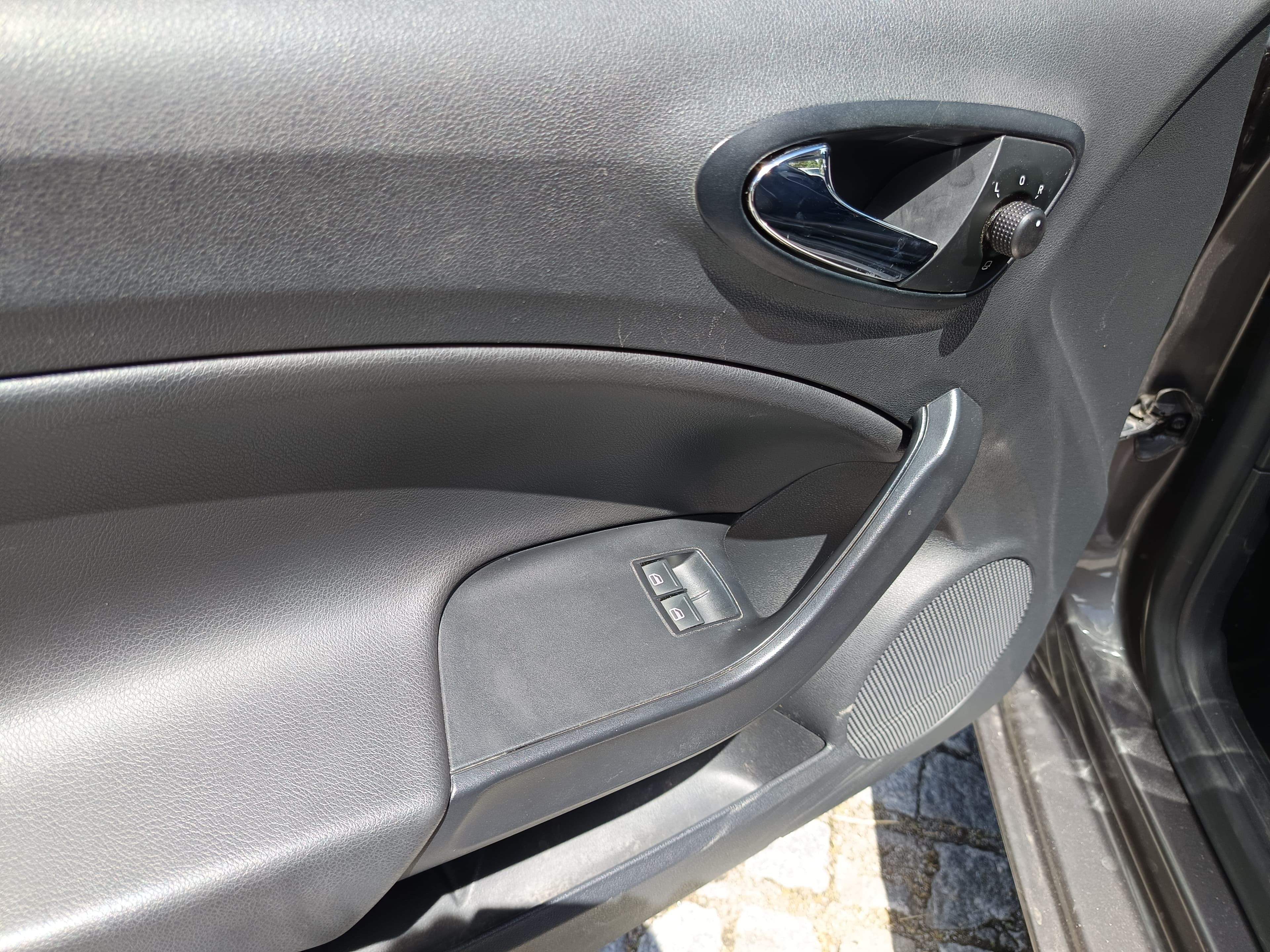 Seat Ibiza 1.4 TDI · Ano 2016 — image 33