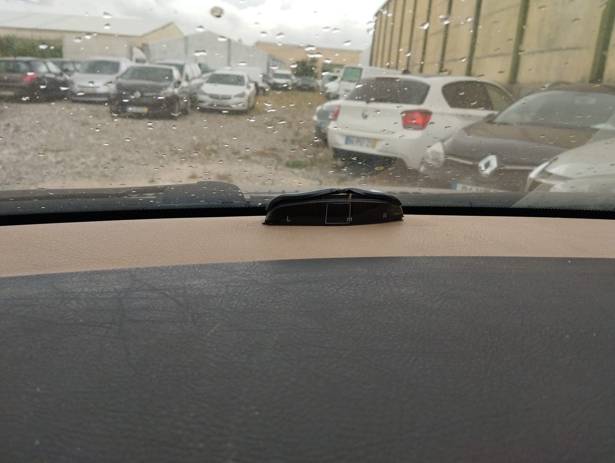 BMW 320D · Ano 2001 — imagem 18
