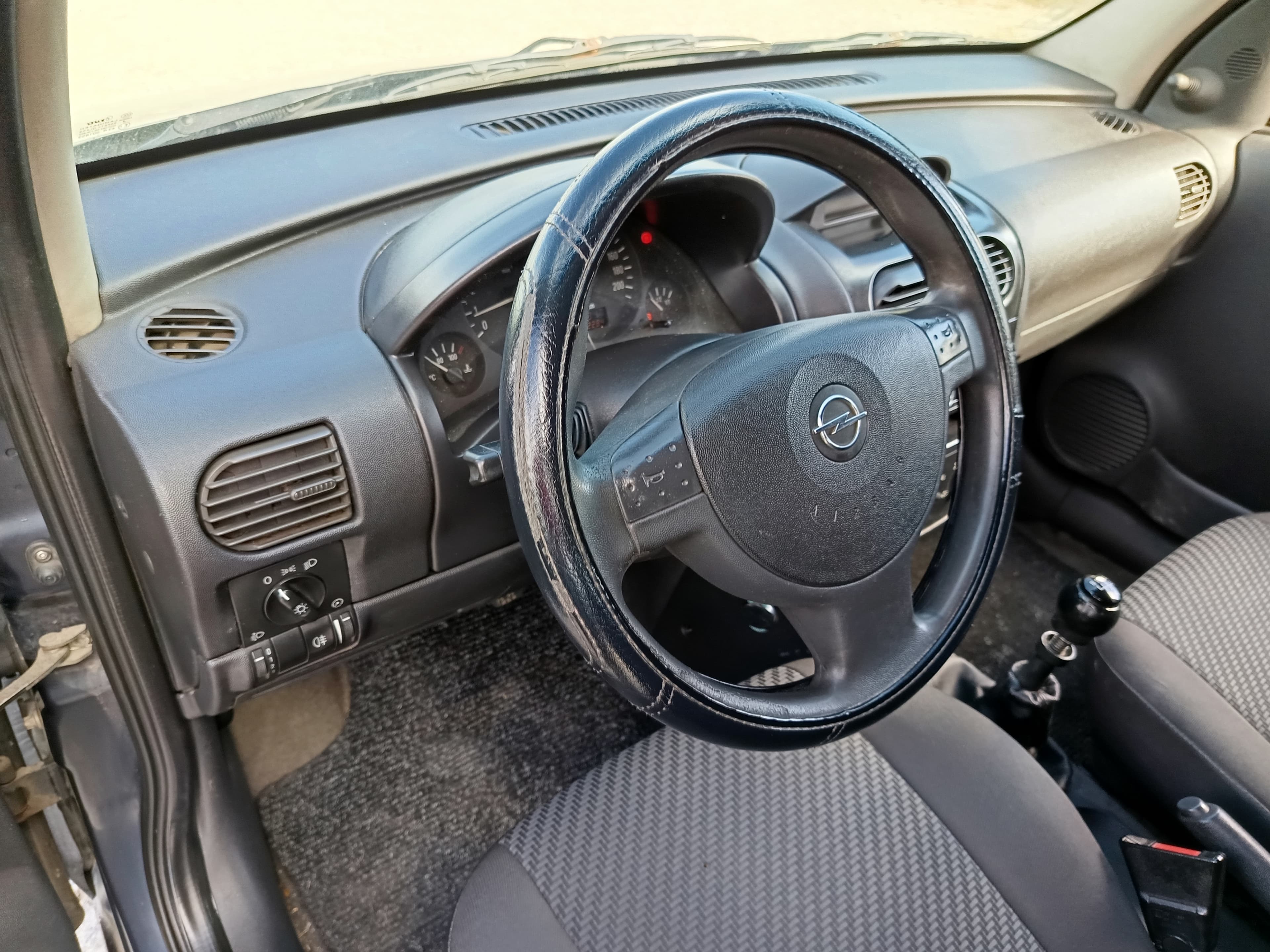Opel Combo · Ano 2006 — image 28