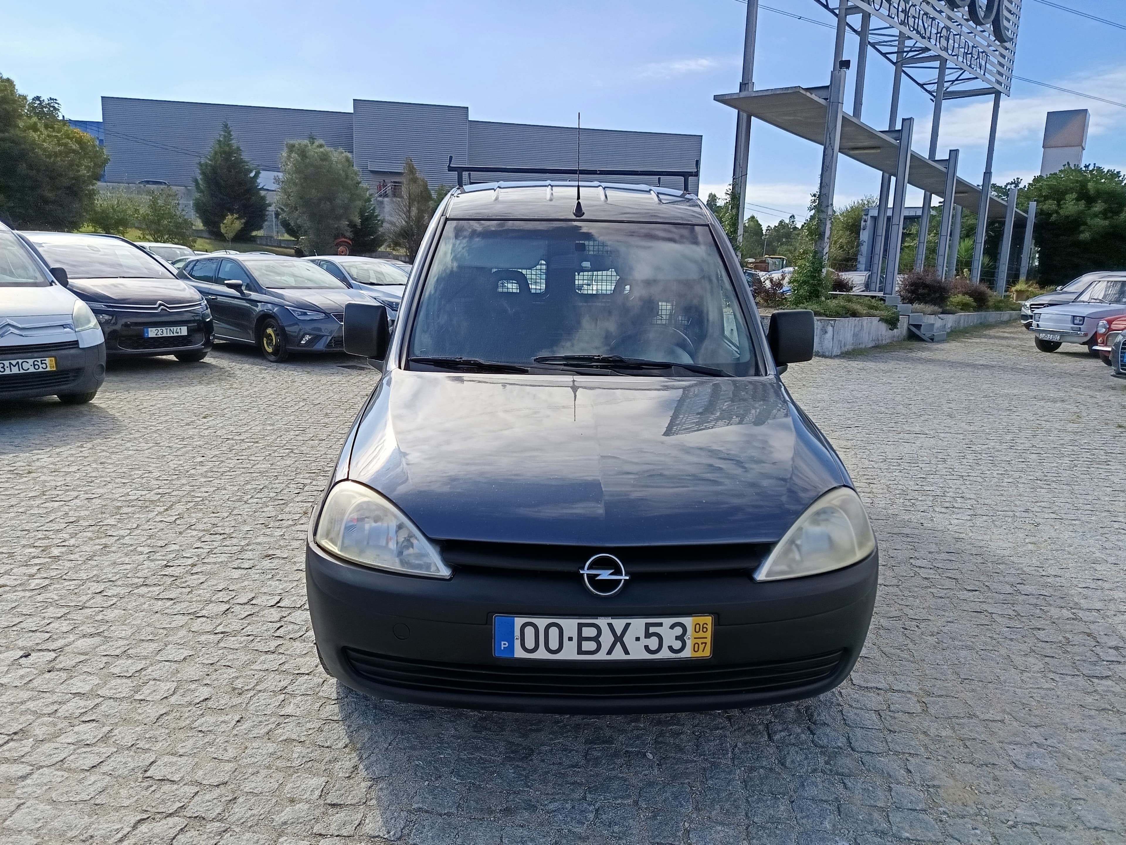 Opel Combo · Ano 2006 — image 2