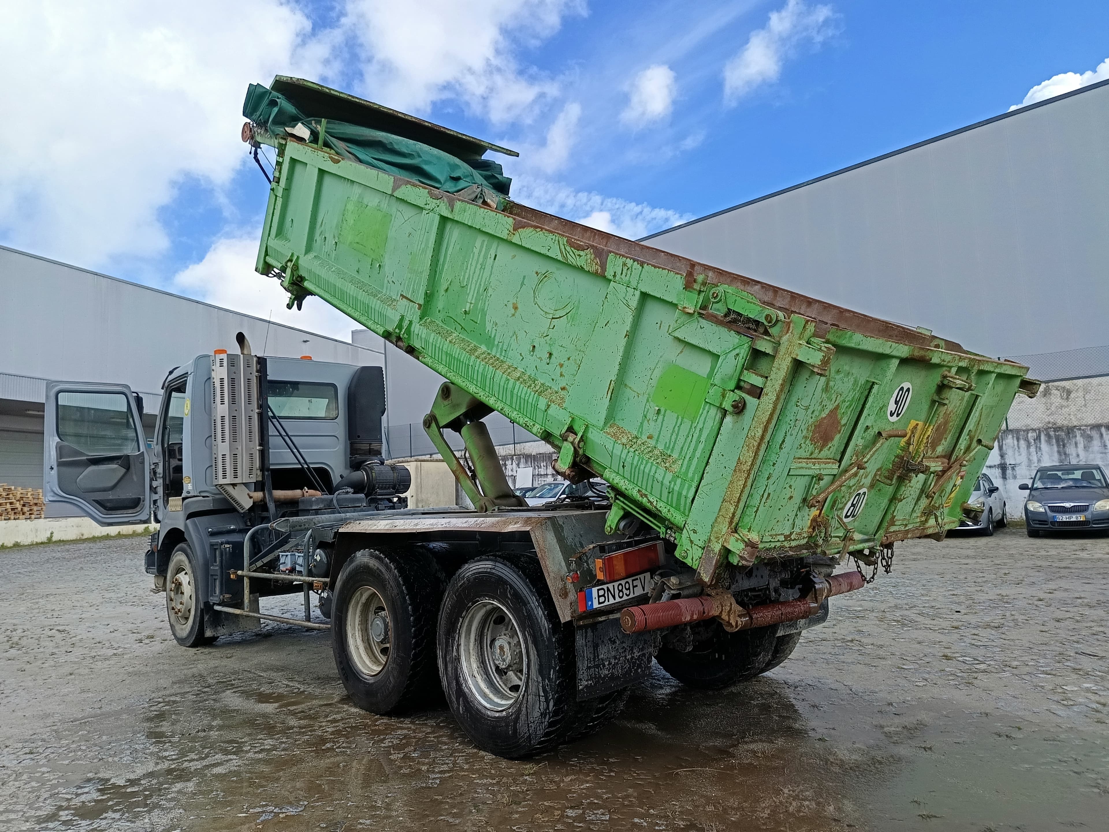 Renault 370 · Ano 2007 — imagem 34
