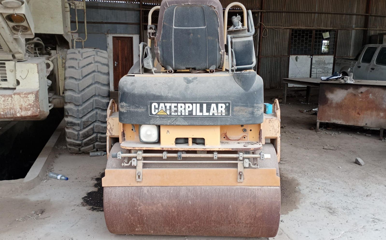 Rolo compactador - Caterpillar/CB24 — image 4