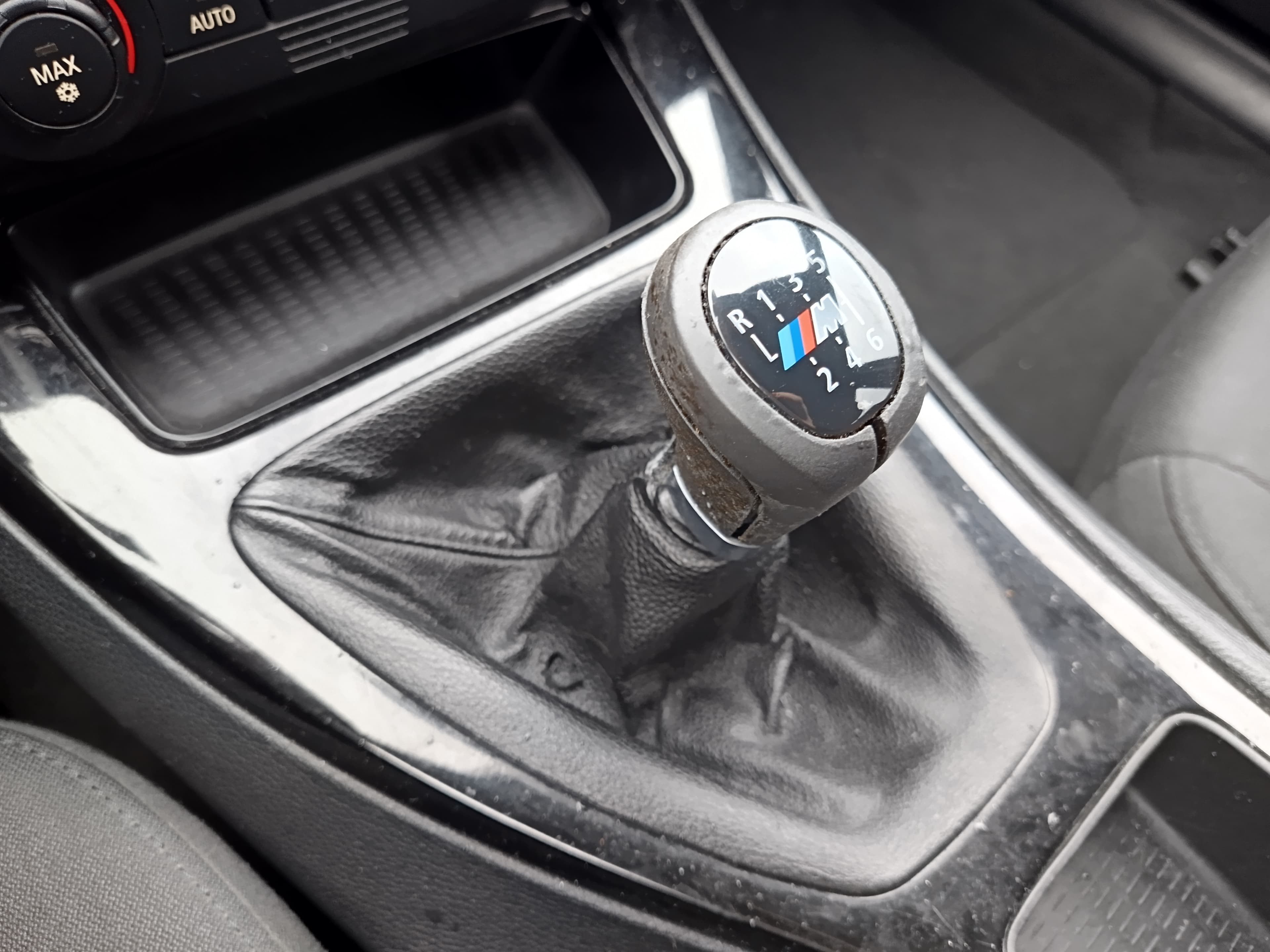 BMW 320d · Ano 2005 — image 36