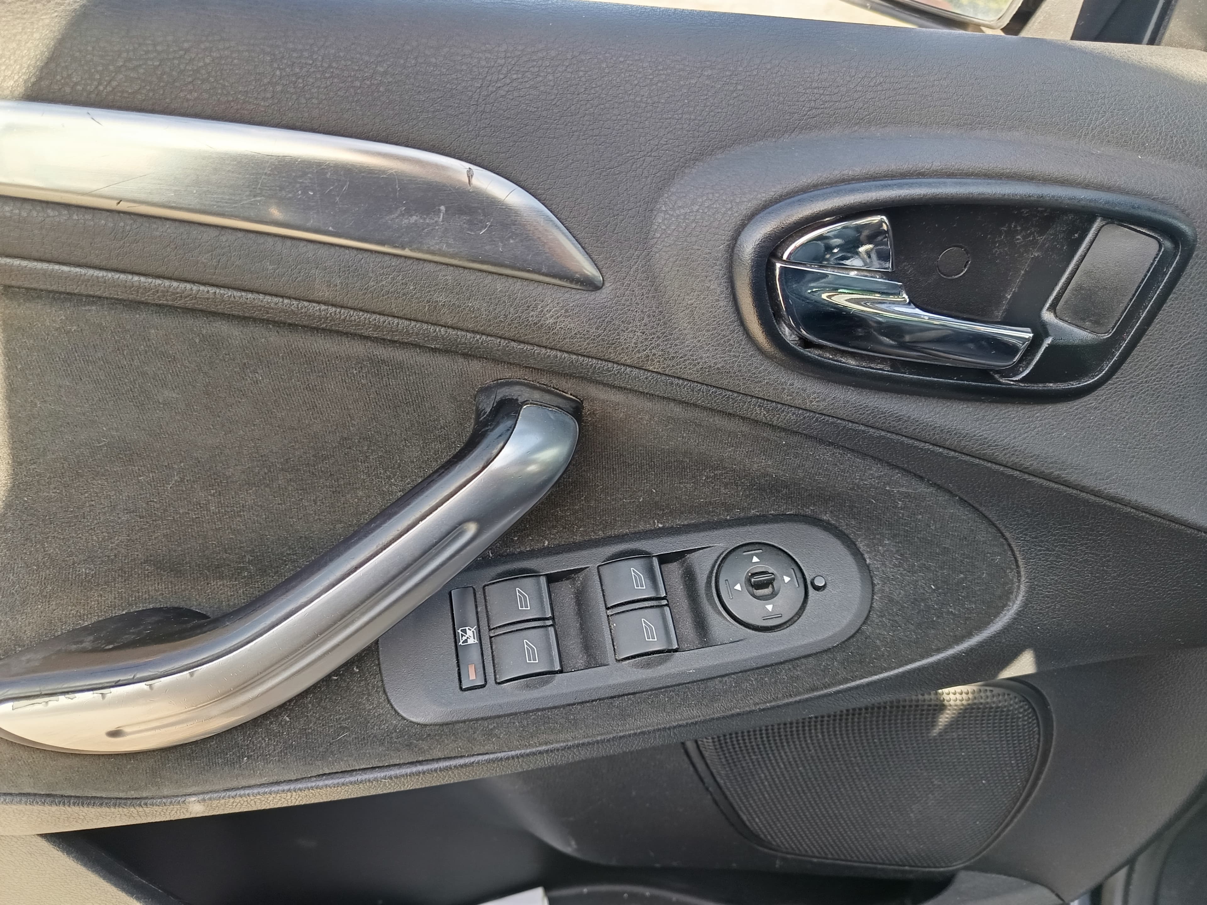 Ford Focus S-Max · Ano 2006 — imagen 33
