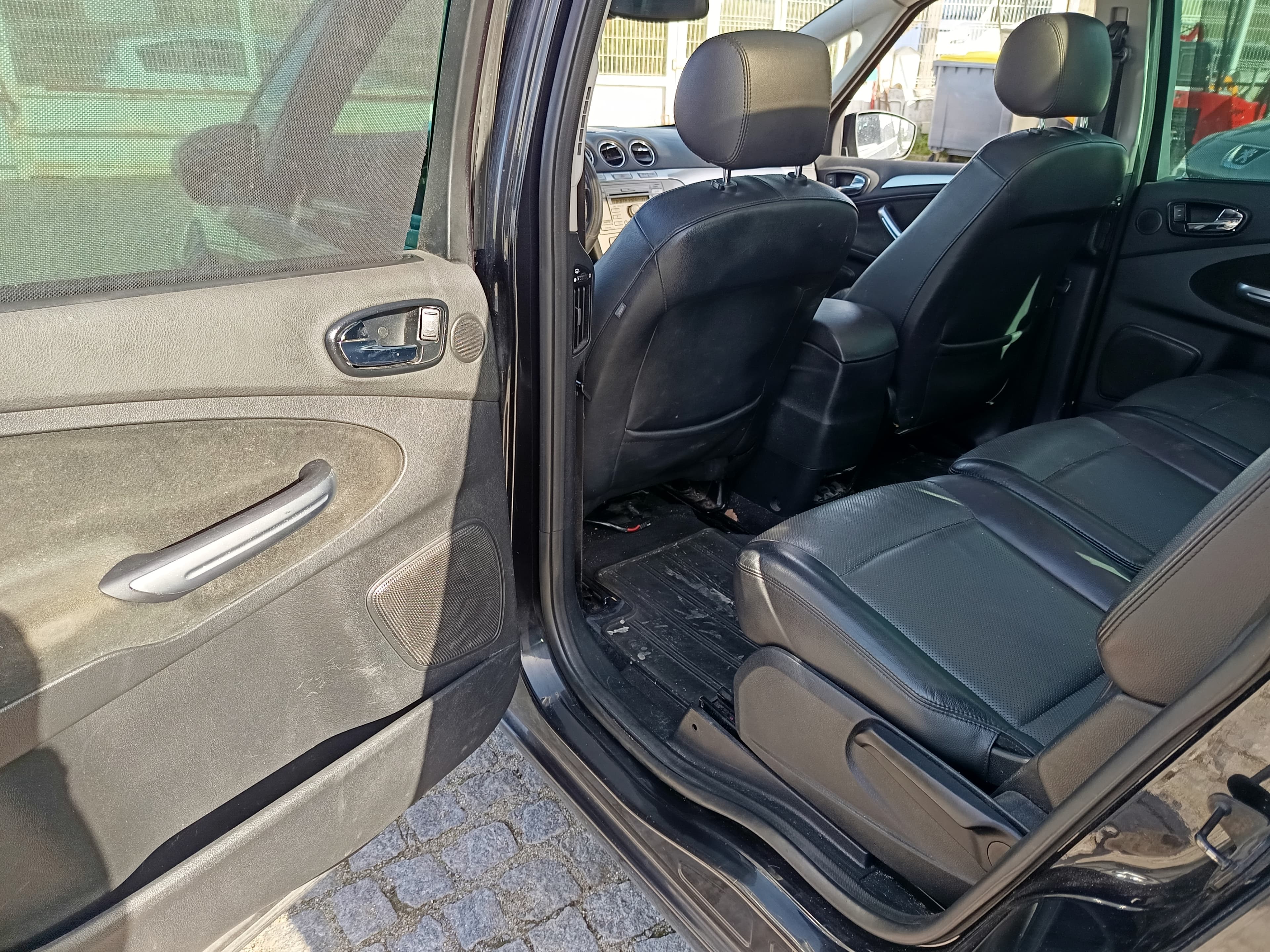 Ford Focus S-Max · Ano 2006 — imagen 28