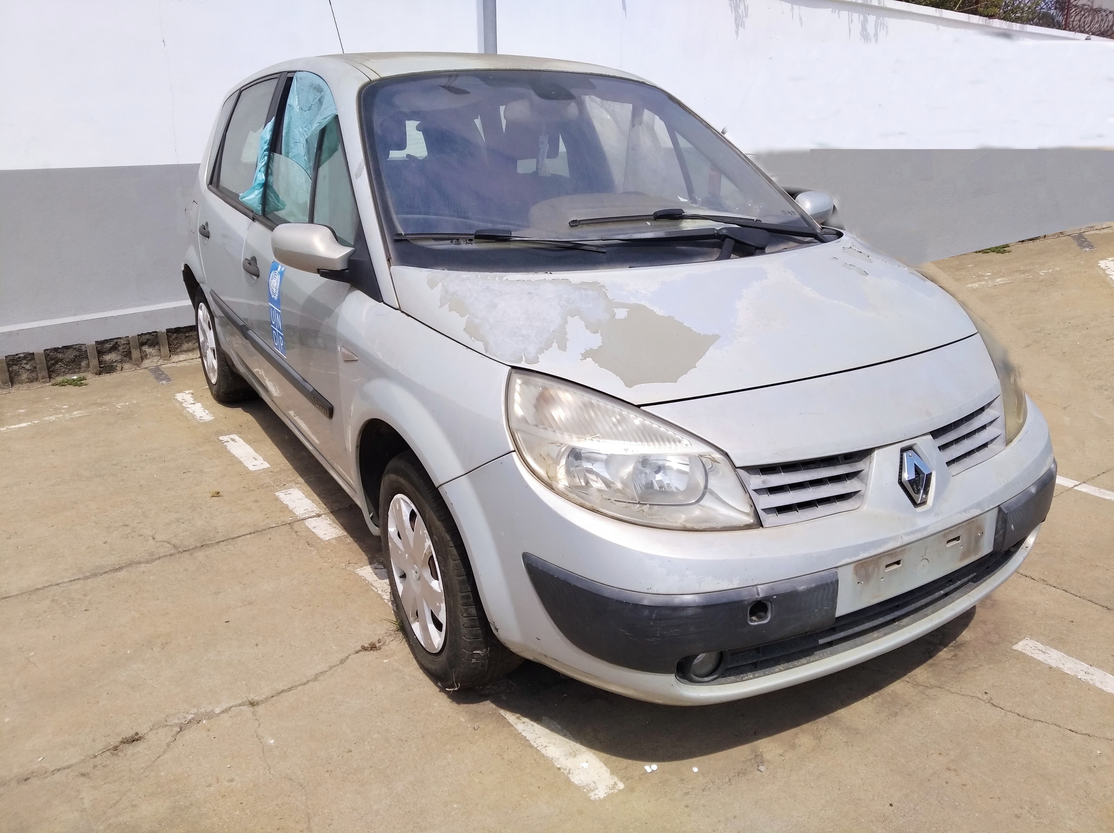 Voiture RENAULT Scenic — image 2