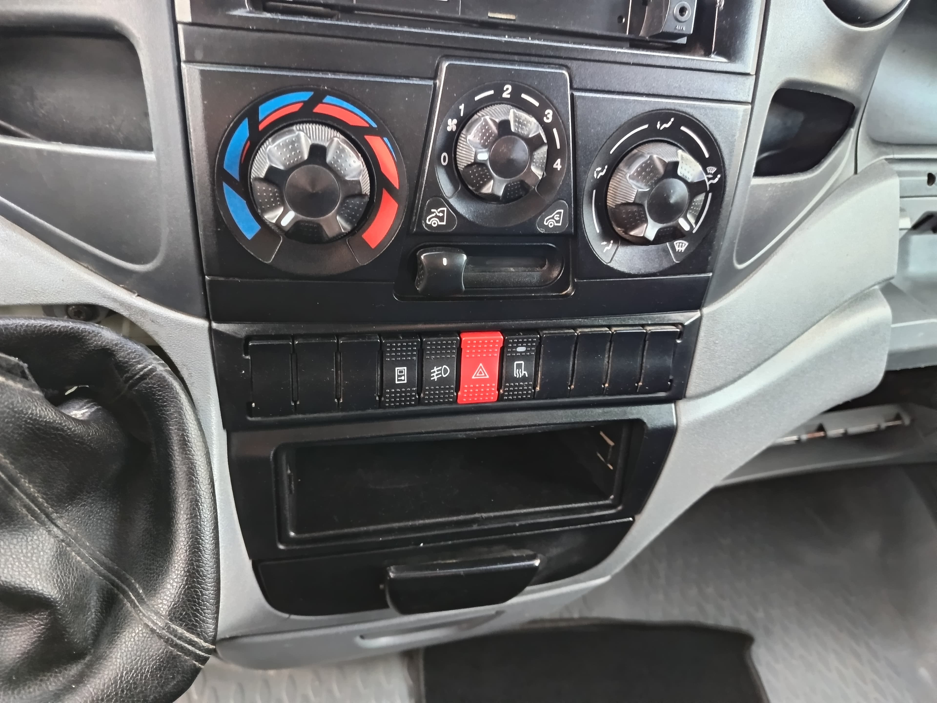 Iveco Daily 35C15D · Ano 2009 — imagen 29