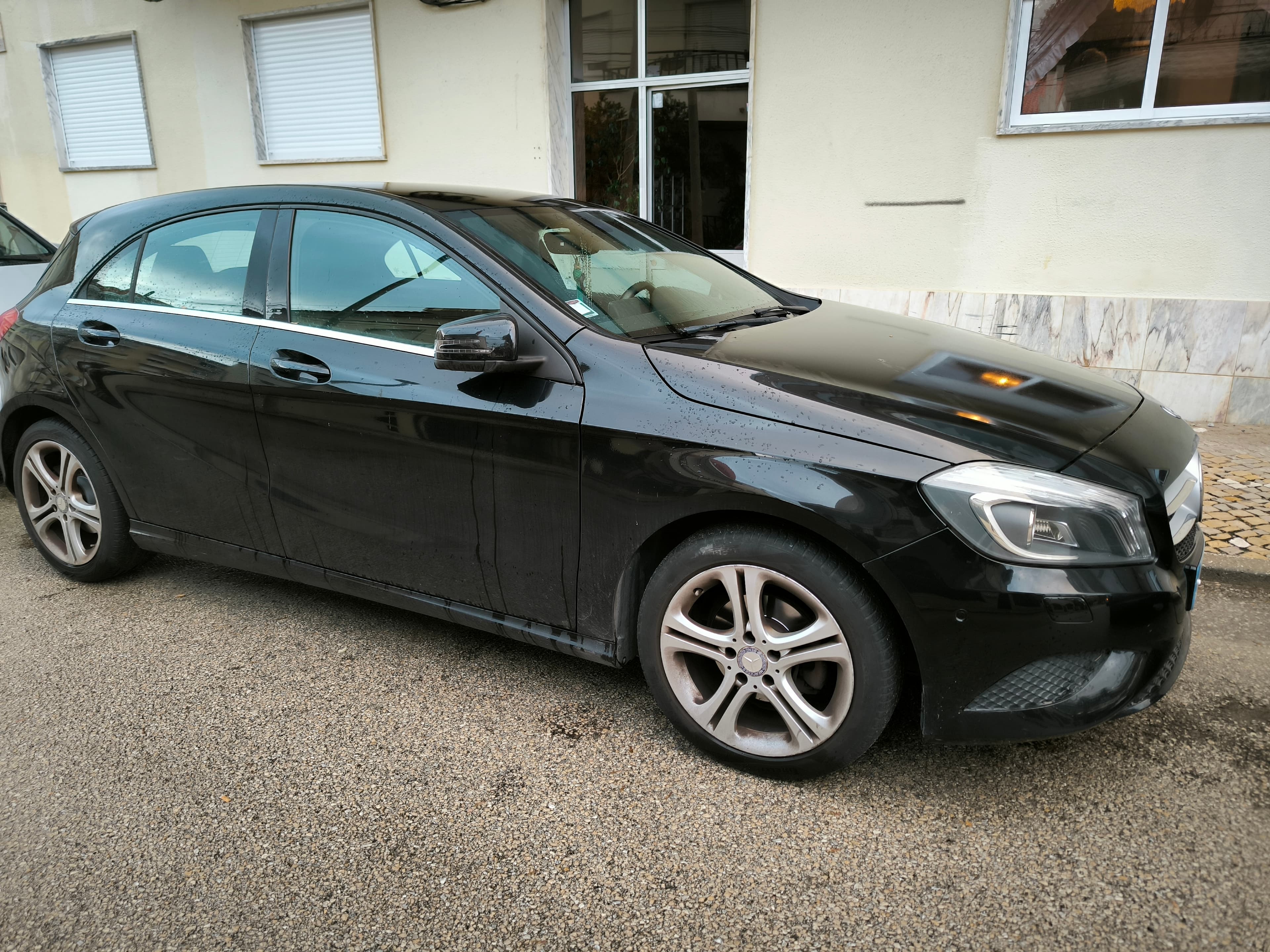 Mercedes-Benz A 180 CDI 1.5 · Ano 2015 — imagen 4