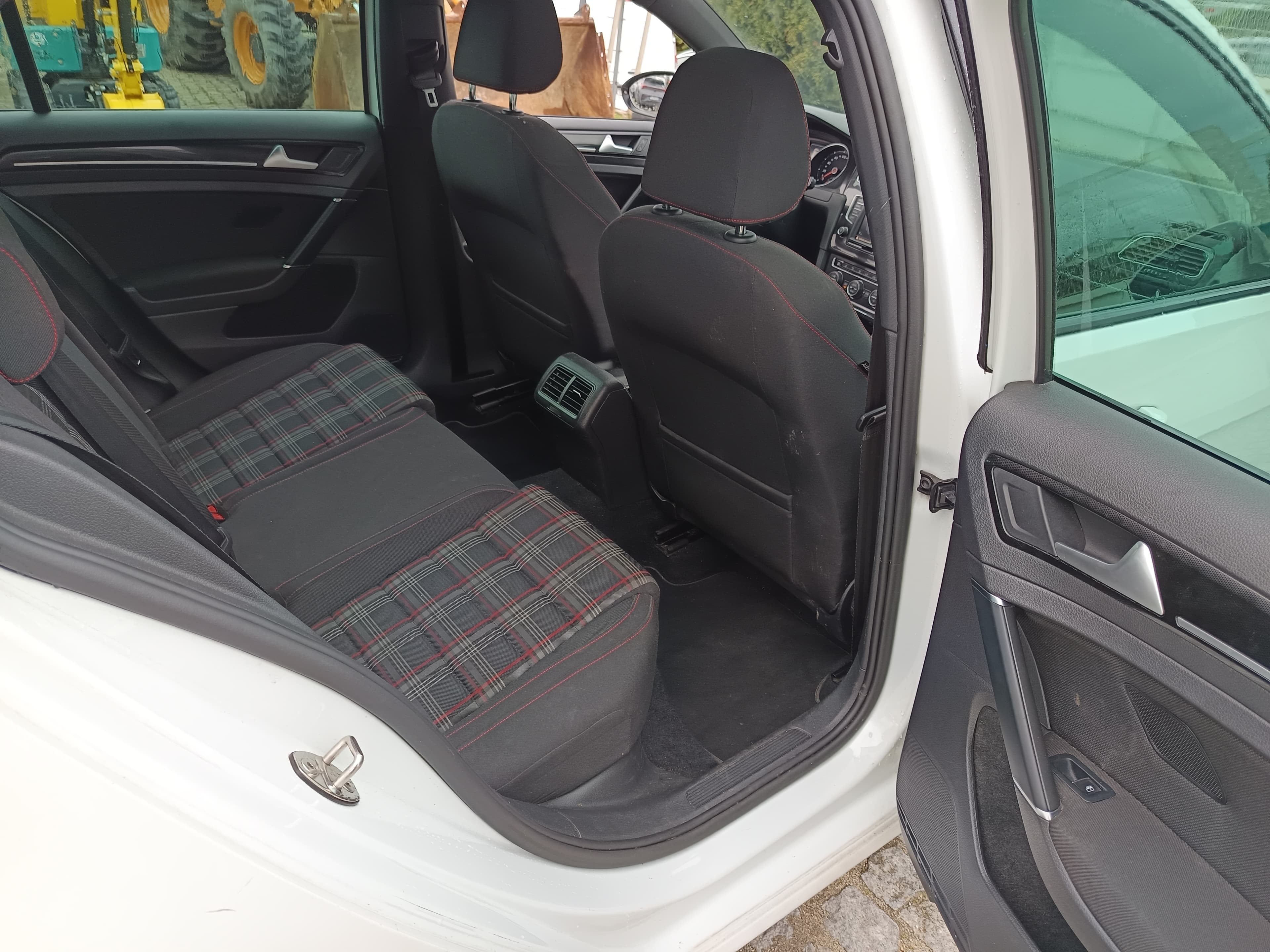 Volkswagen Golf GTI · Ano 2016 — imagen 22