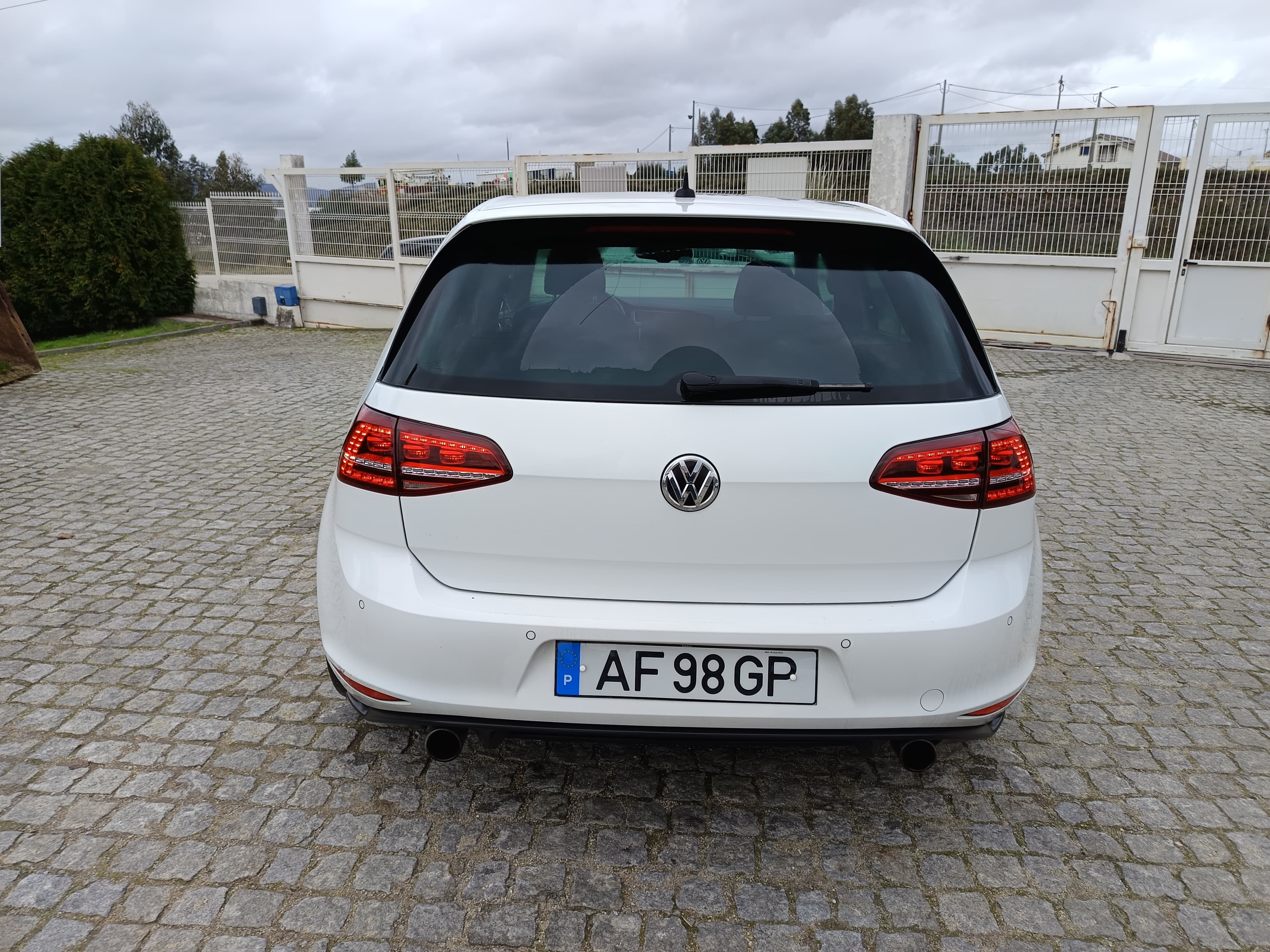 Volkswagen Golf GTI · Ano 2016 — imagen 6