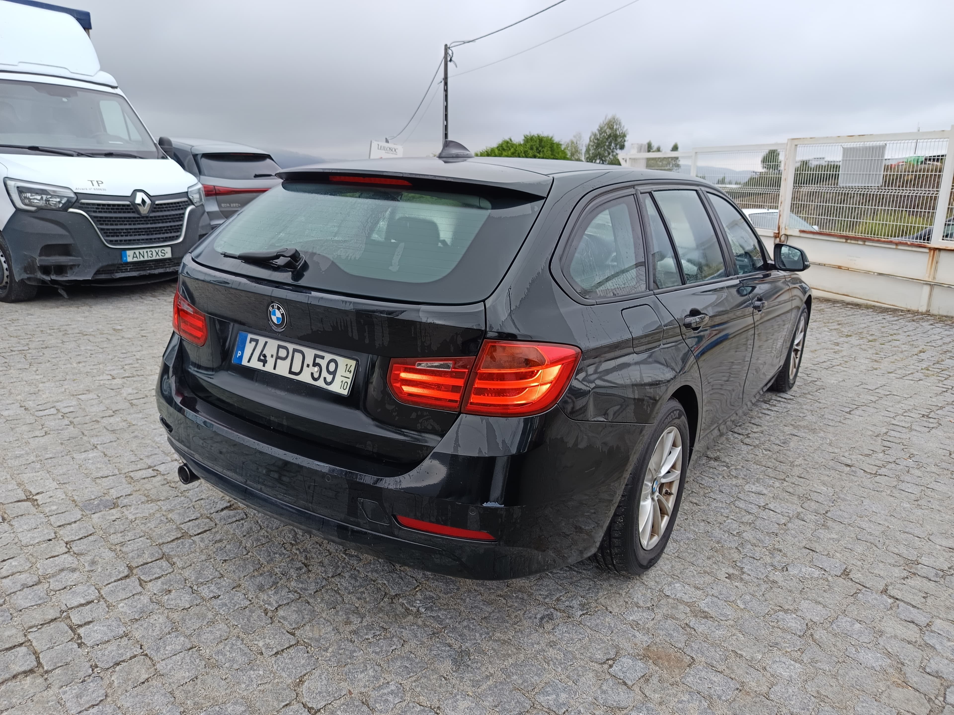 BMW 318d · Ano 2014 — image 6
