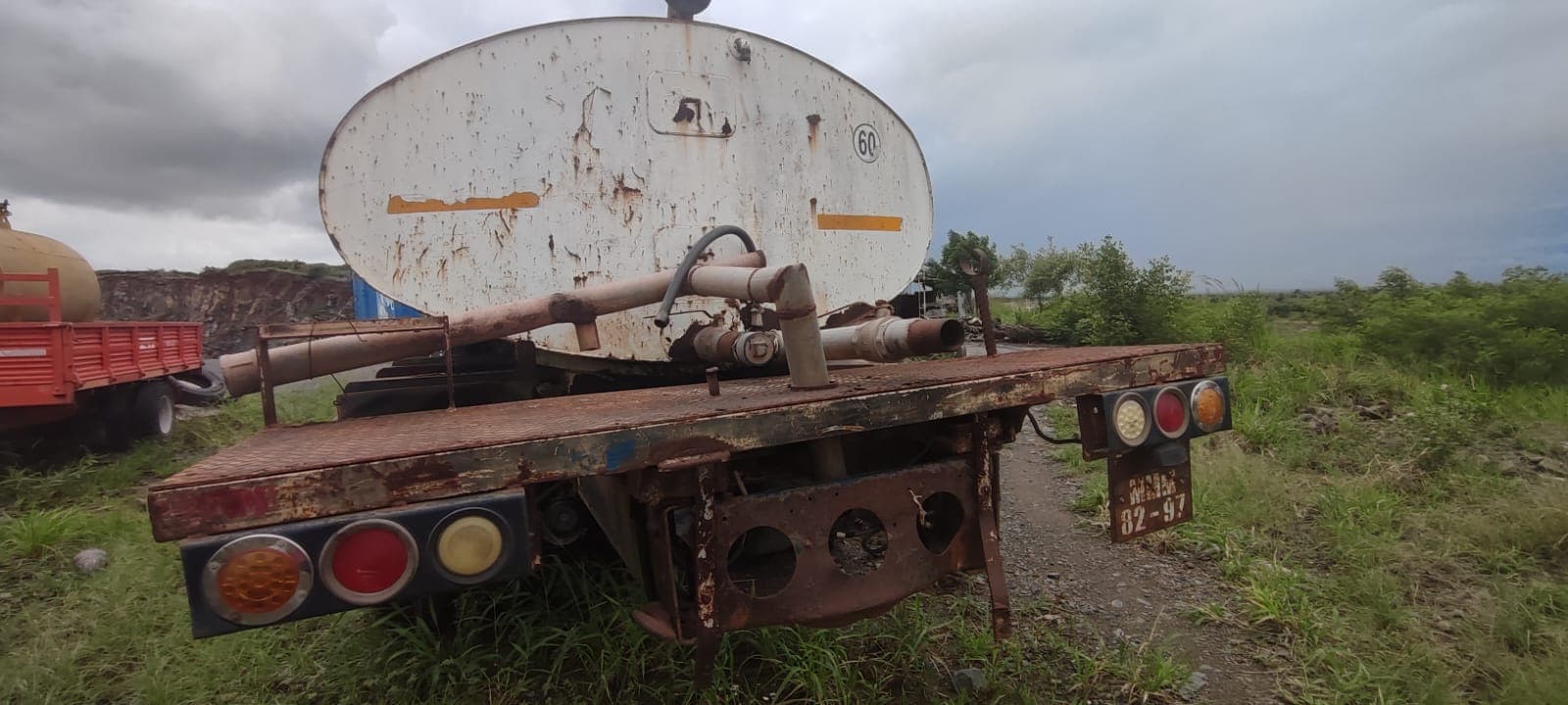 Nissan Diesel UD290 — image 7
