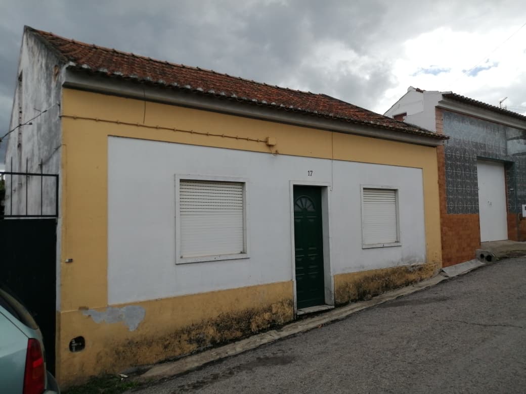 Proporção de 1/2 de Moradia V2 · Riachos, Torres Novas — imagem 1