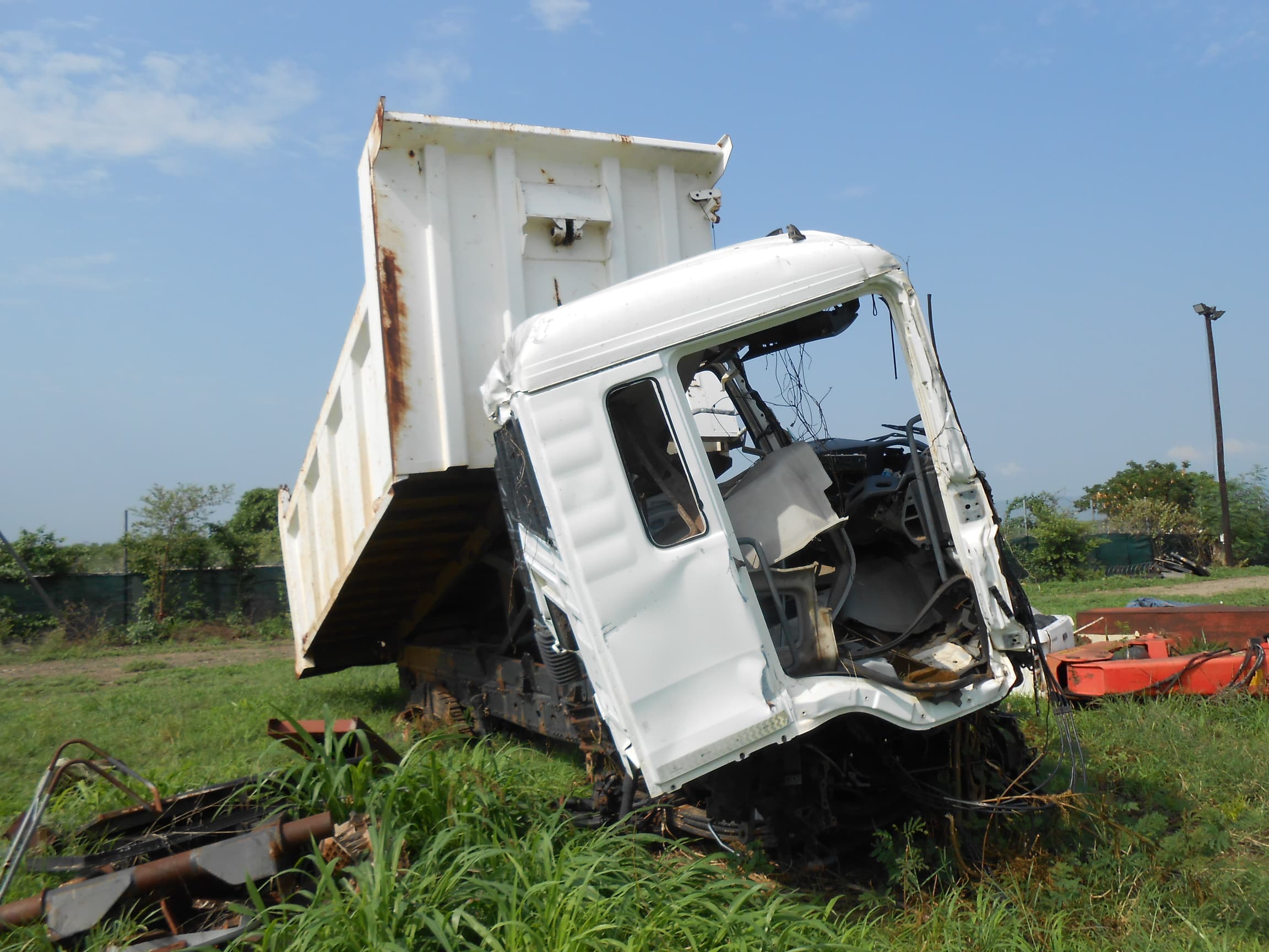 Tipper Truck 26t (6X4) — image 4