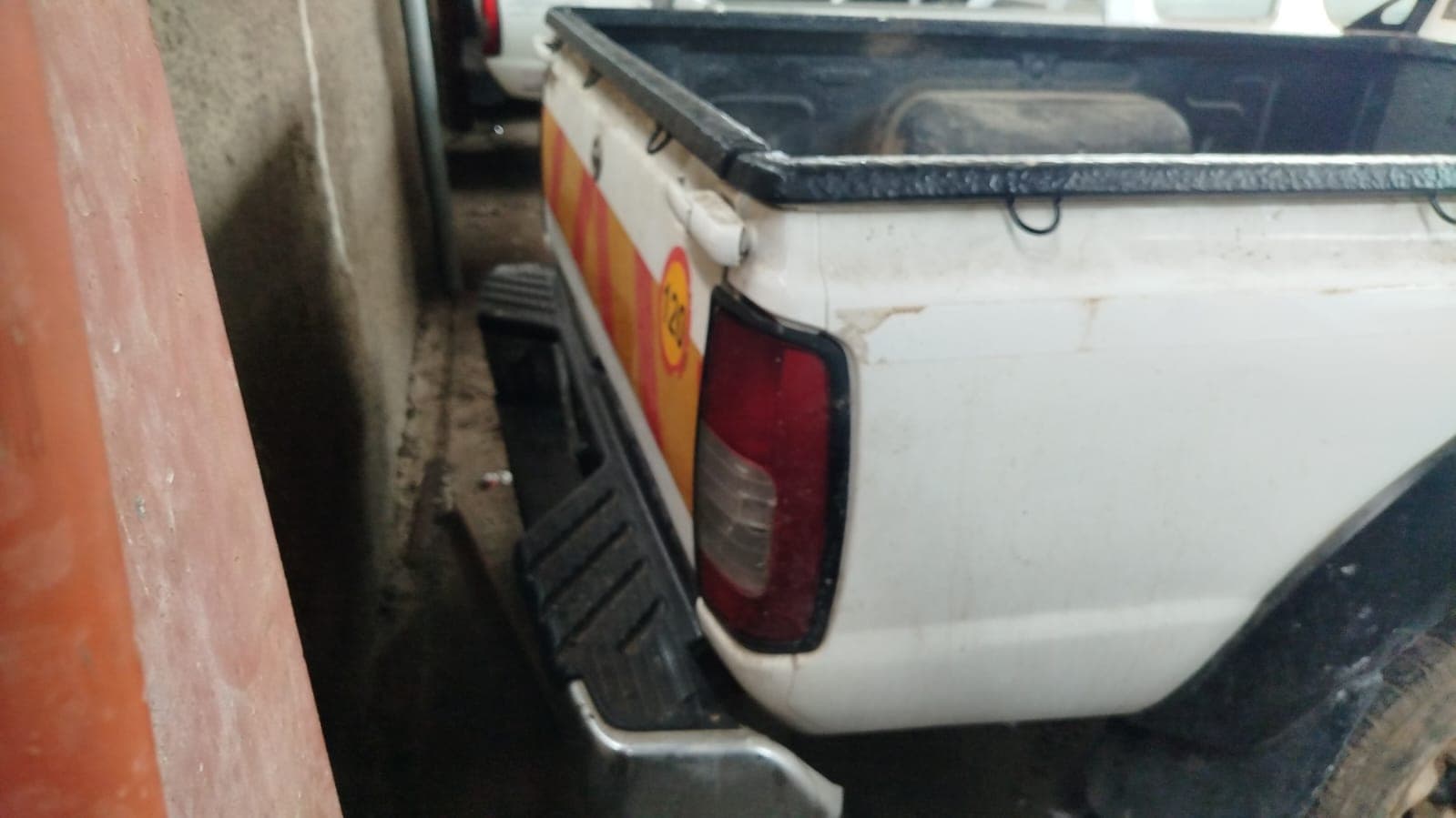 Nissan Hardbody — image 13