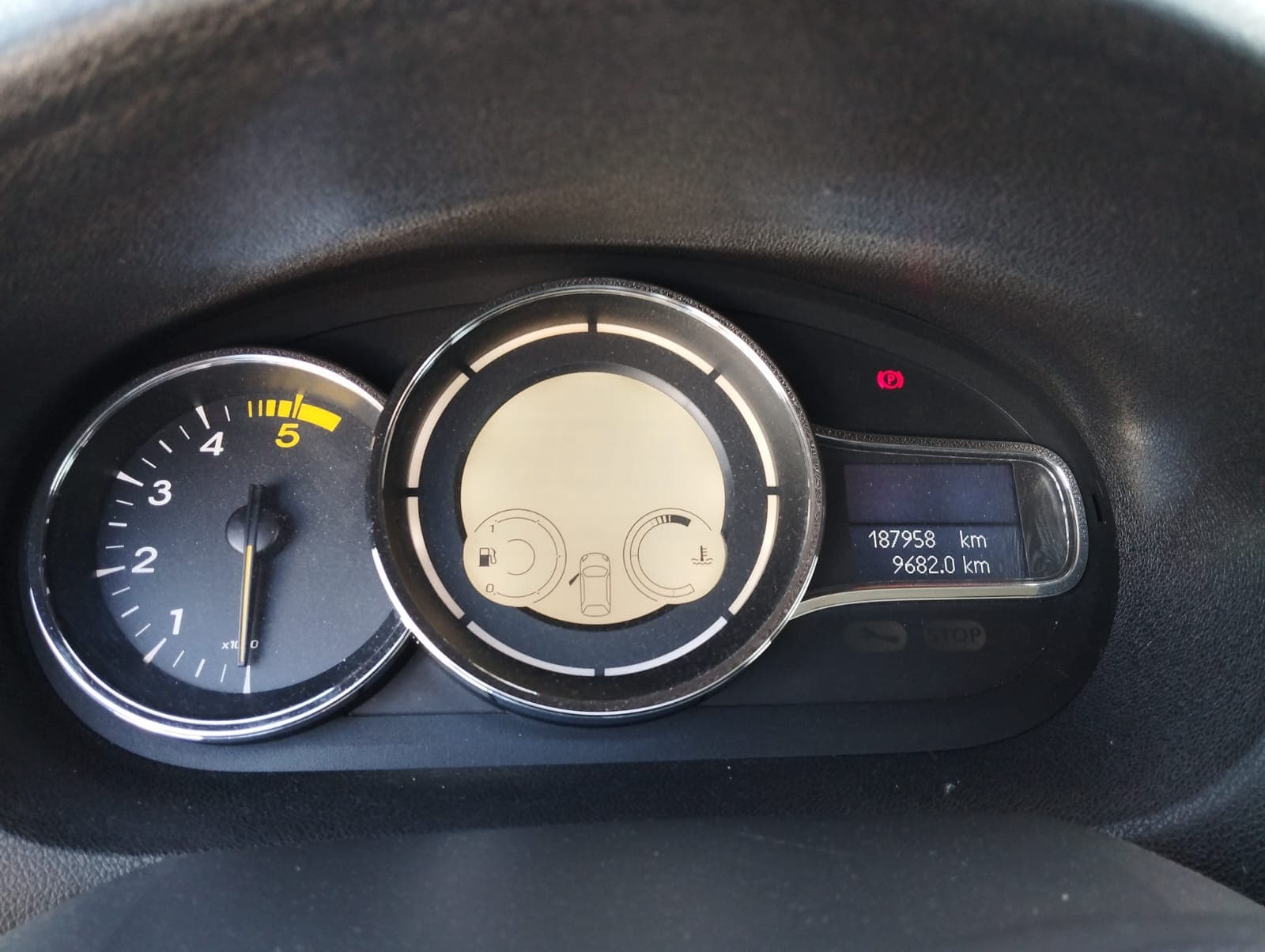 Renault Mégane · Ano 2015 — image 16