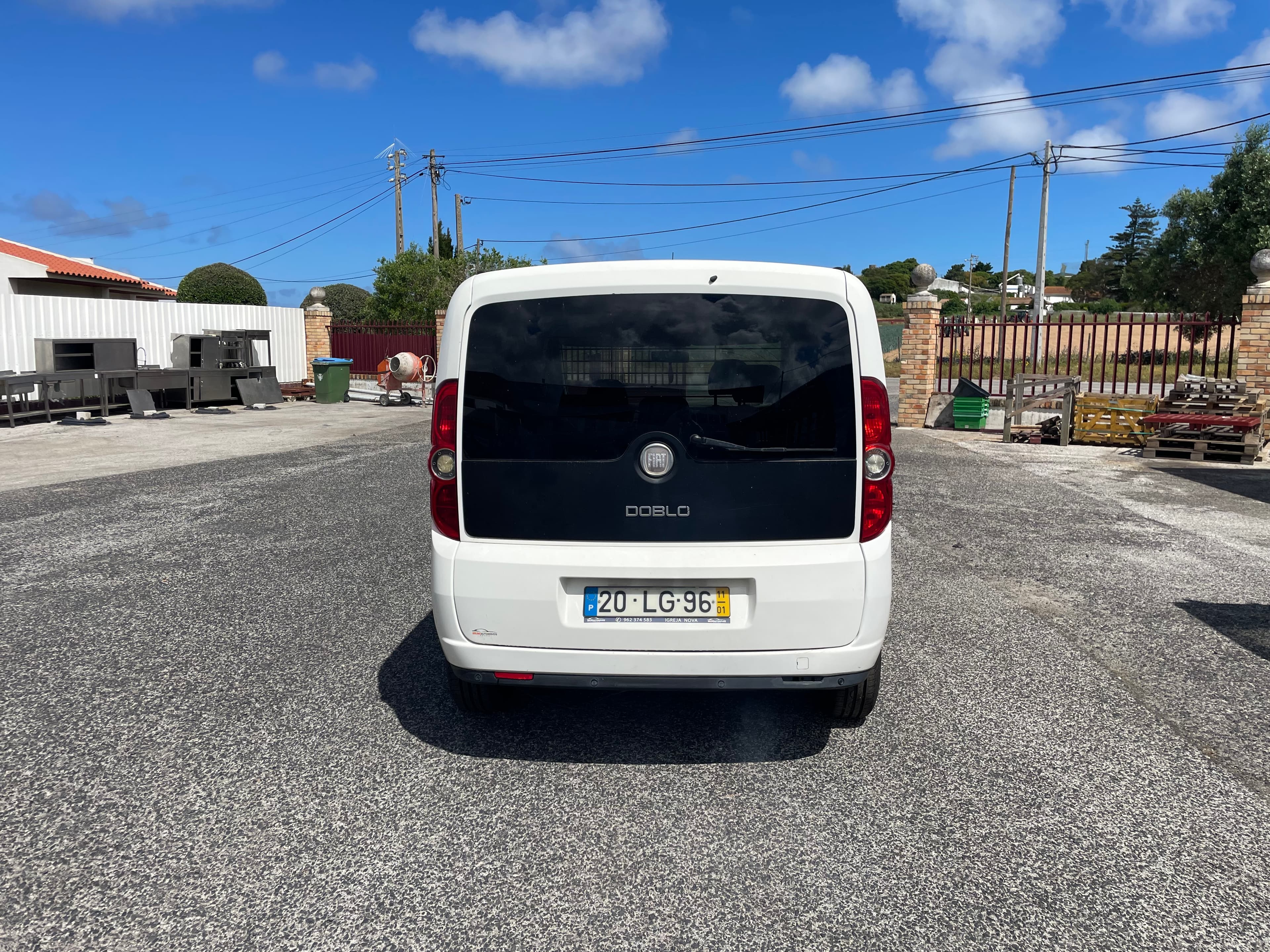 Fiat Doblo · Ano 2011 — imagen 6