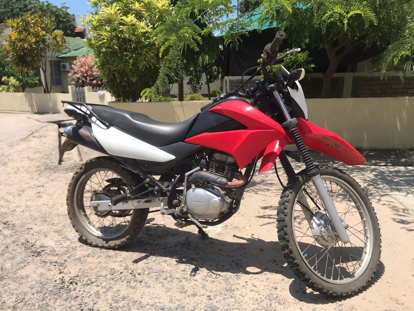 Motocicleta - Honda/XL 125 — imagen 2