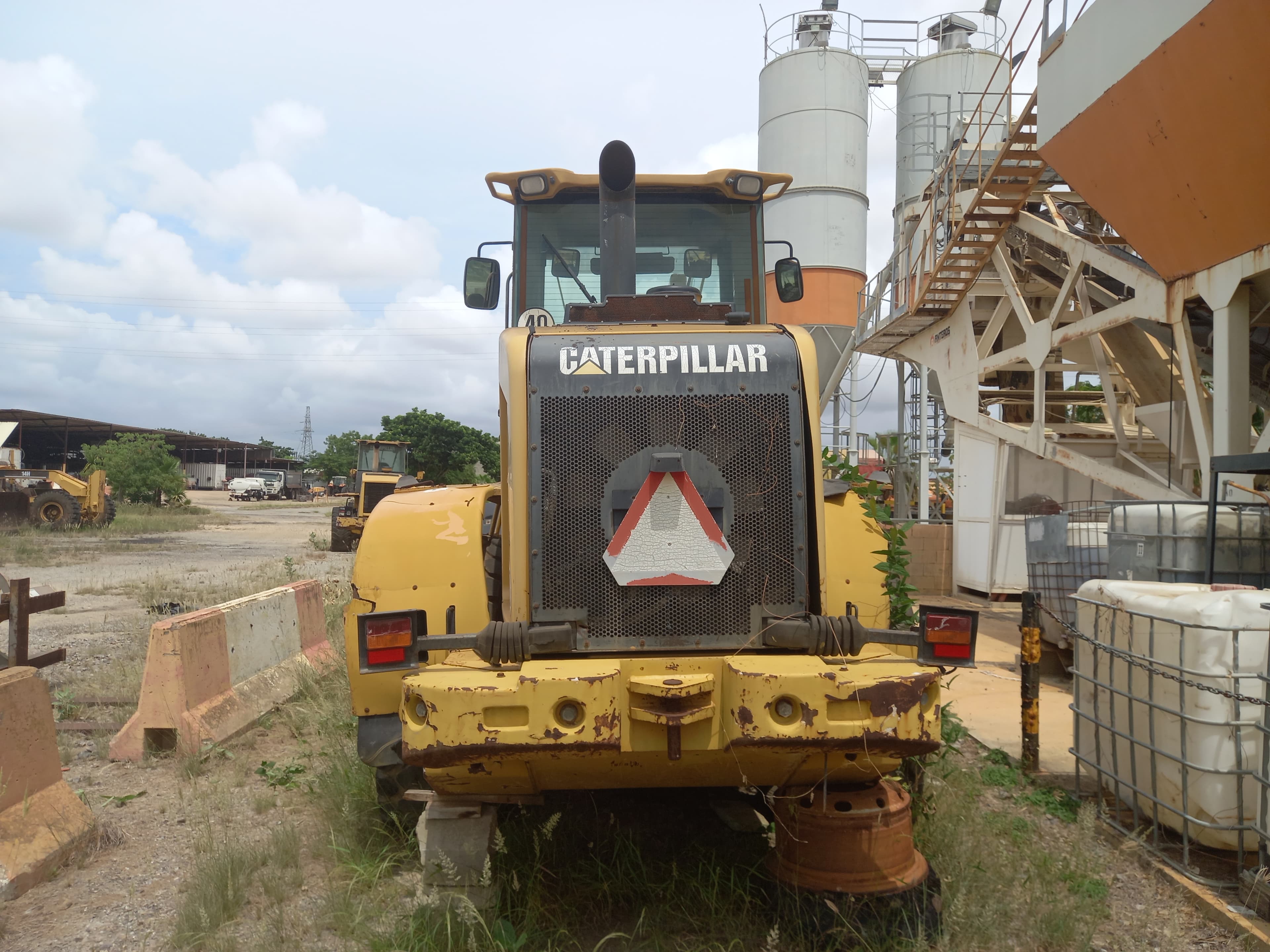 Pá Carregadora de Pneus da marca CATERPILLAR, modelo 930H — imagen 4