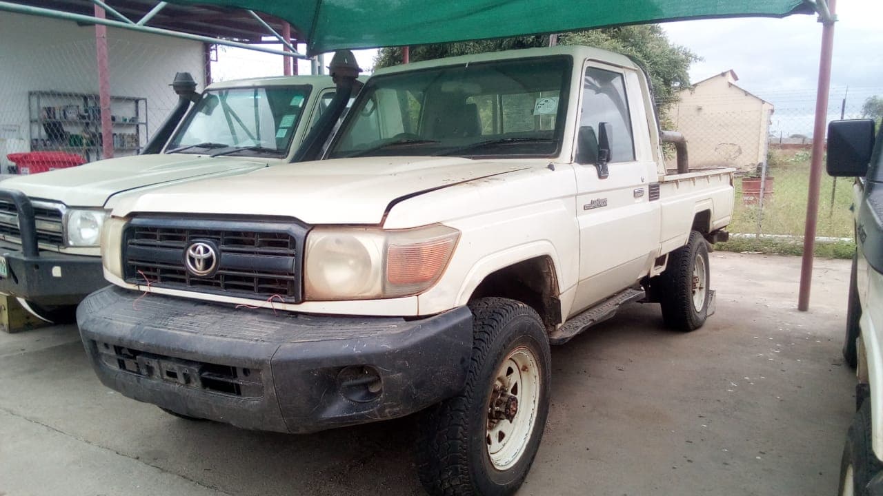 Toyota/Land Cruiser - 2013 — imagem 2