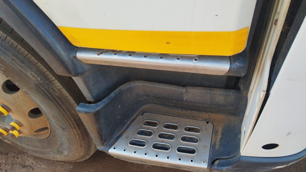 Camião Volvo FM 12 440 CV — imagen 6