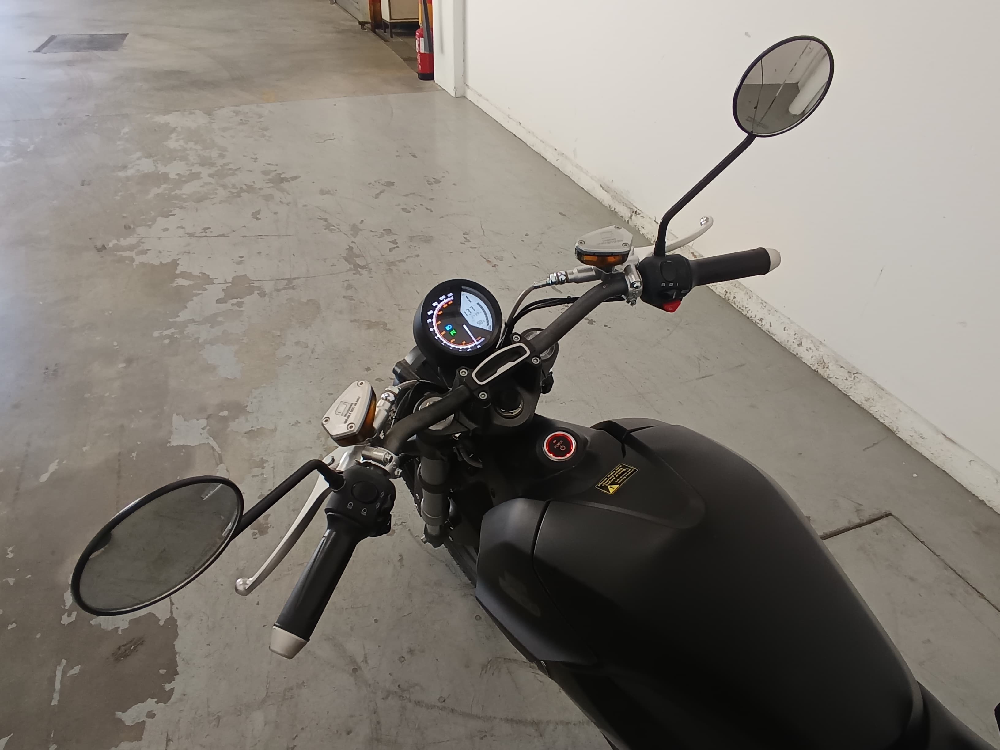 Super Soco TD Max · Ano 2022 — imagen 11