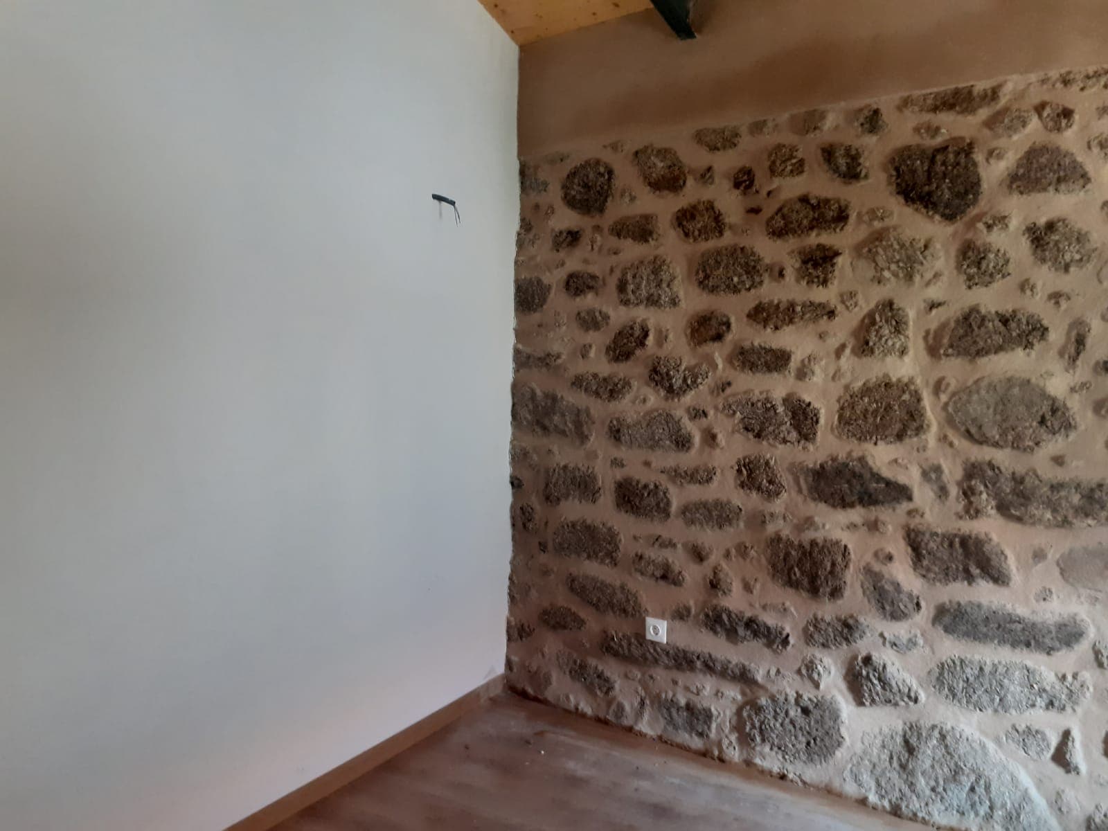Moradia V2 com logradouro · Sobral da Serra, Guarda — image 17