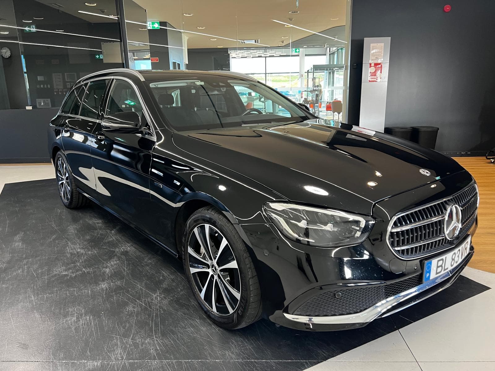 Mercedes-Benz E300 de · Ano 2020 — image 7