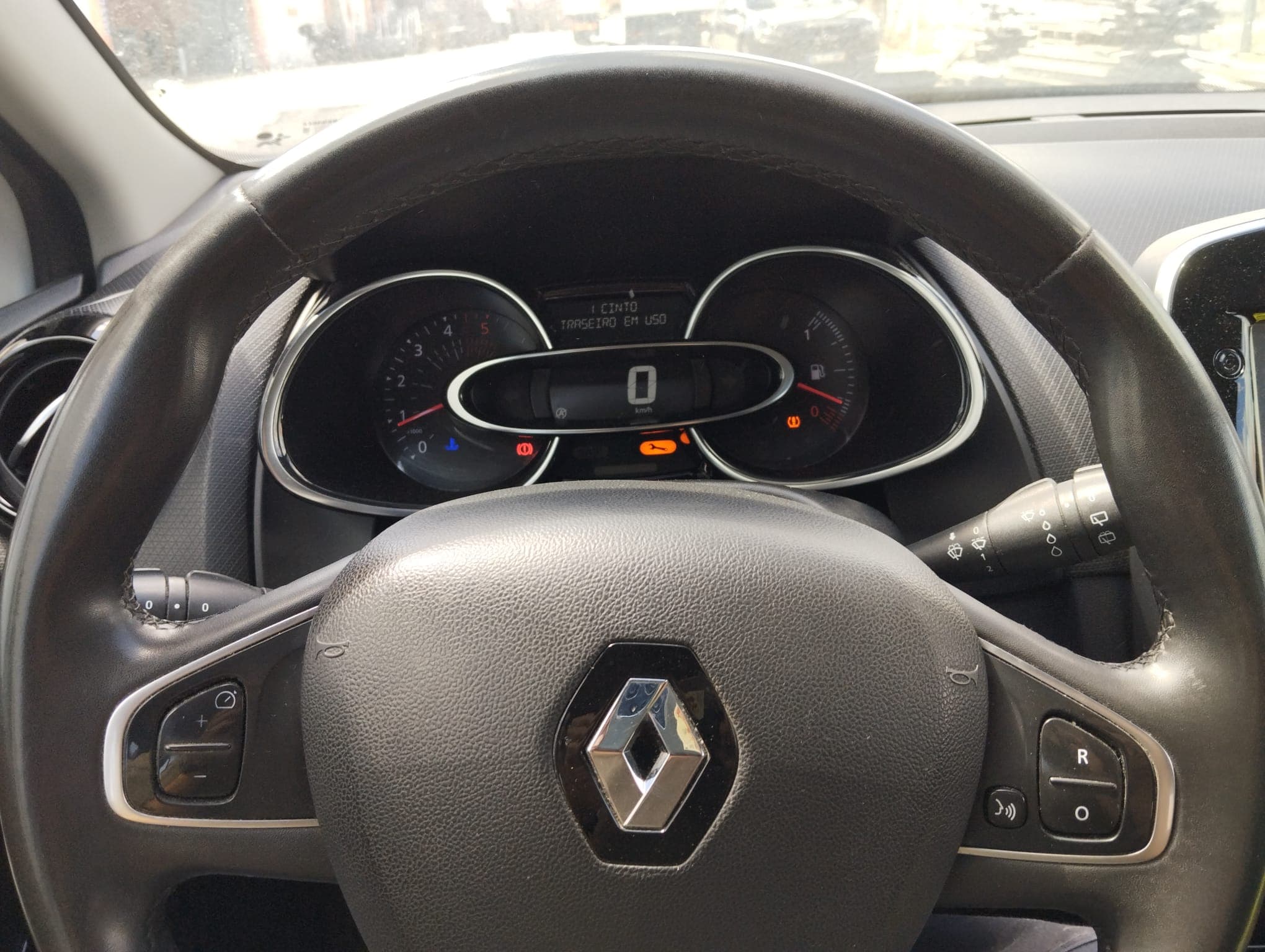 Renault Clio · Ano 2018 — imagen 24