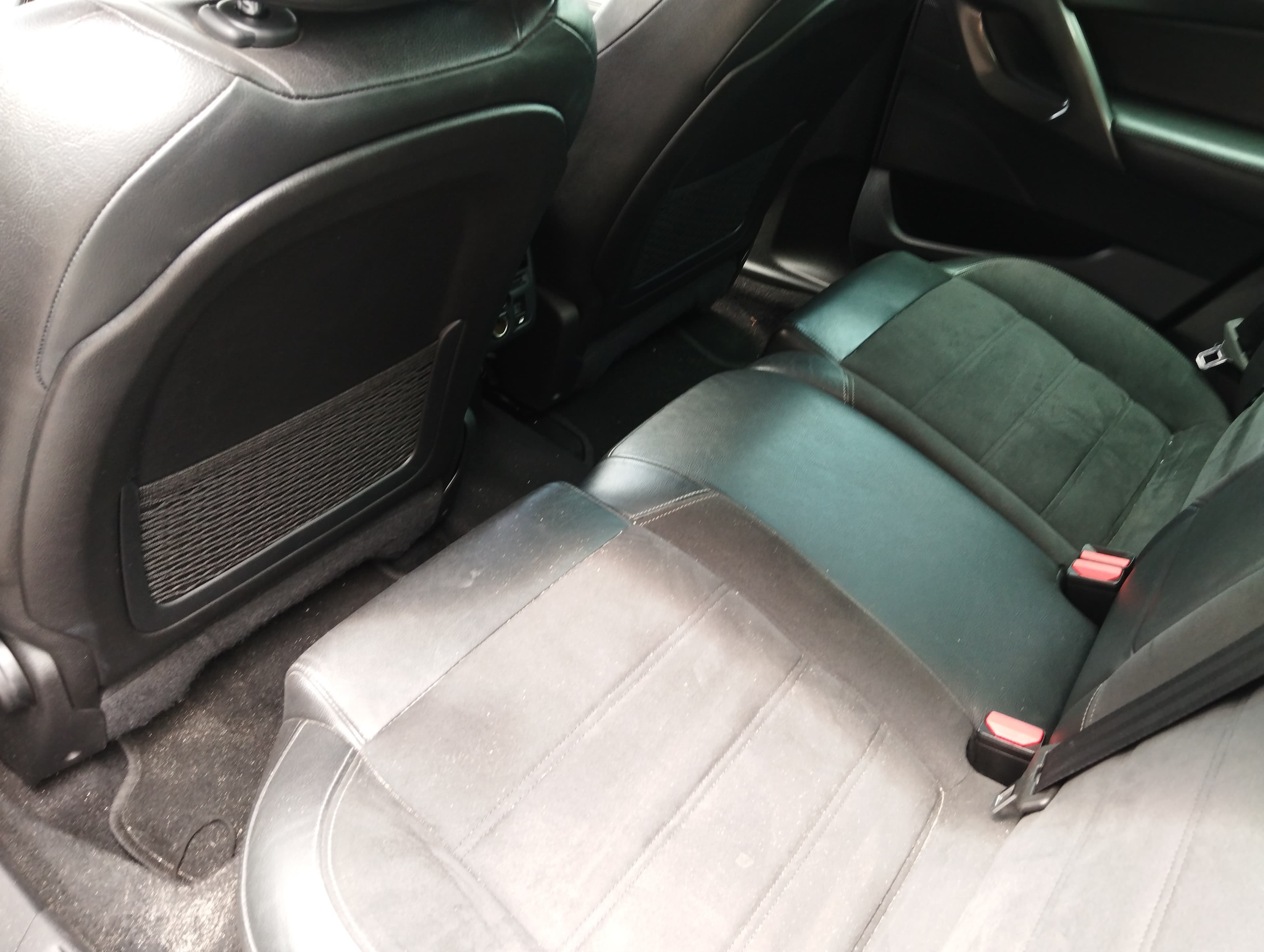 Citroën DS5 2.0 HDi Hybrid4 Allroad · Ano 2013 — imagem 12